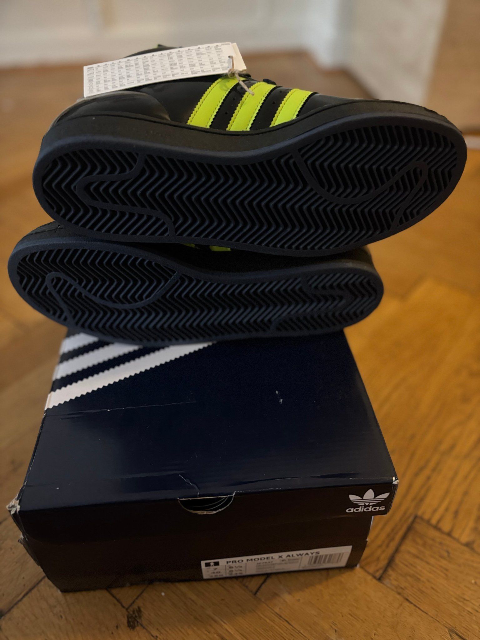 always do what you should do Always do what you should do x Adidas Size US 7 / EU 40 - 4 Thumbnail