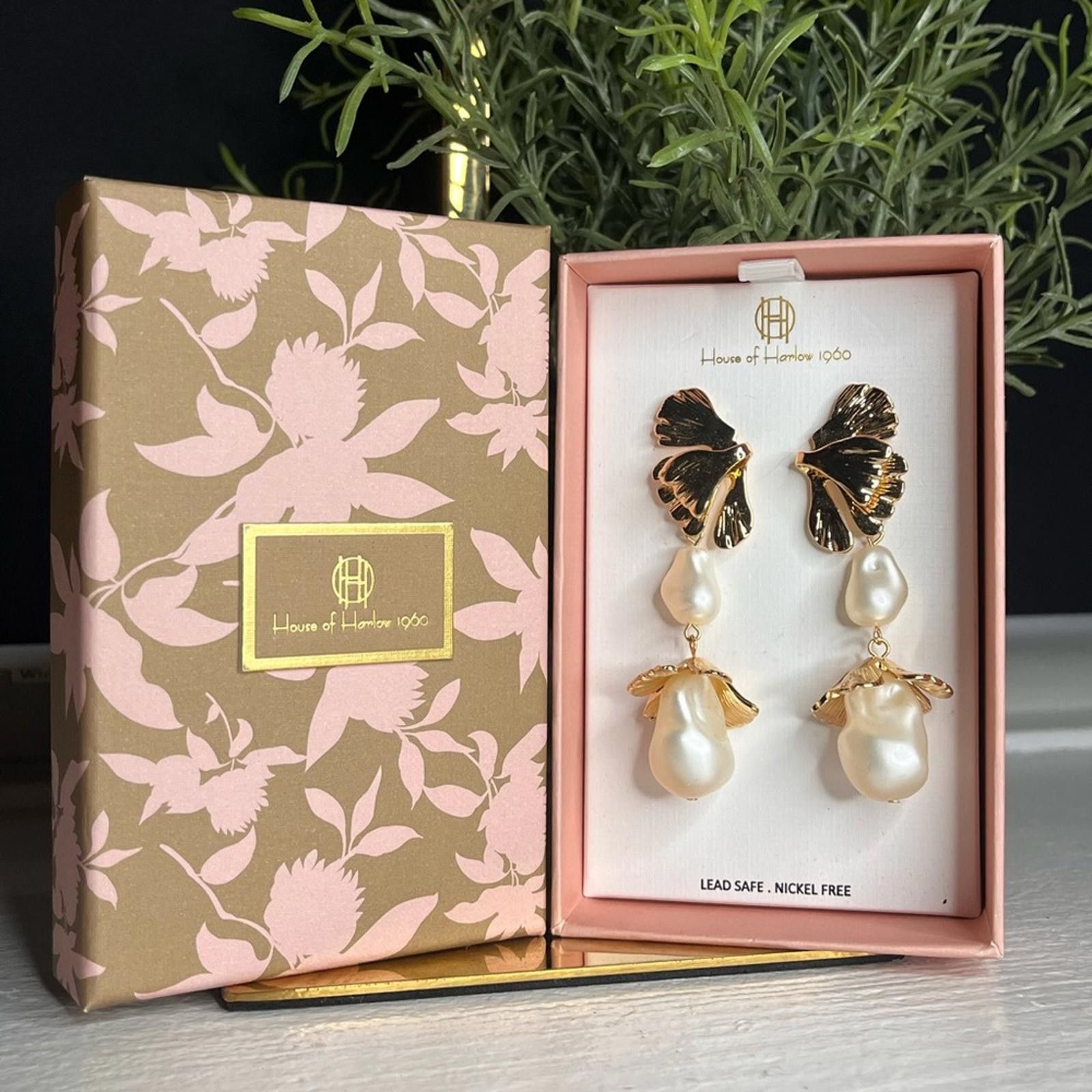 House of Harlow House of Harlow 1960 Gold Leaf Dangle Stud Earrings Size ONE SIZE - 1 Thumbnail