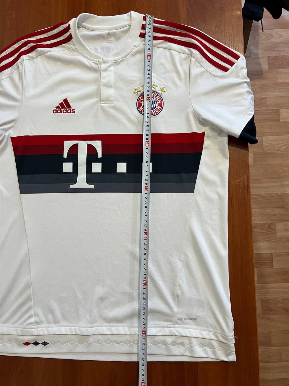 Adidas 2015/16 BAYERN MUNICH AWAY SOCCER JERSEY FOOTBALL SHIRT SZ L Size US L / EU 52-54 / 3 - 16 Thumbnail