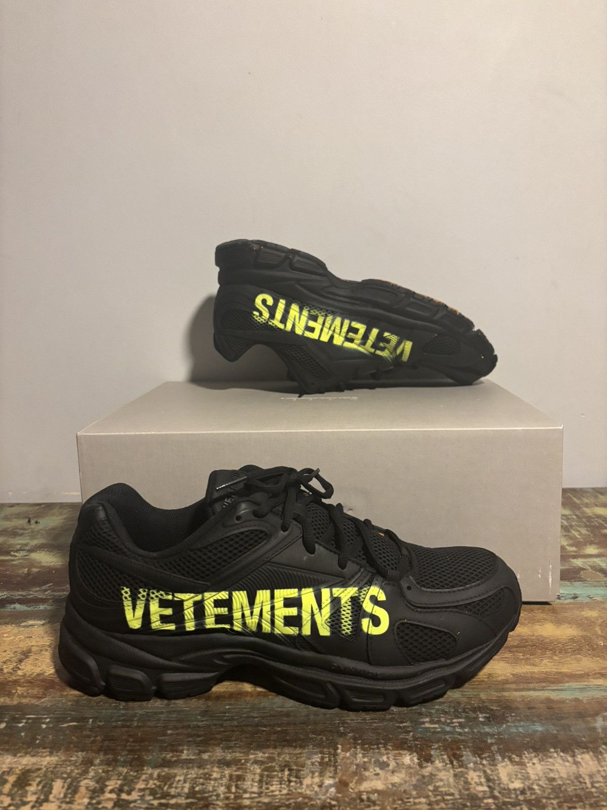 Designer × Reebok × Vetements Vetements spike runner 200 Size US 8 / EU 41 - 2 Thumbnail