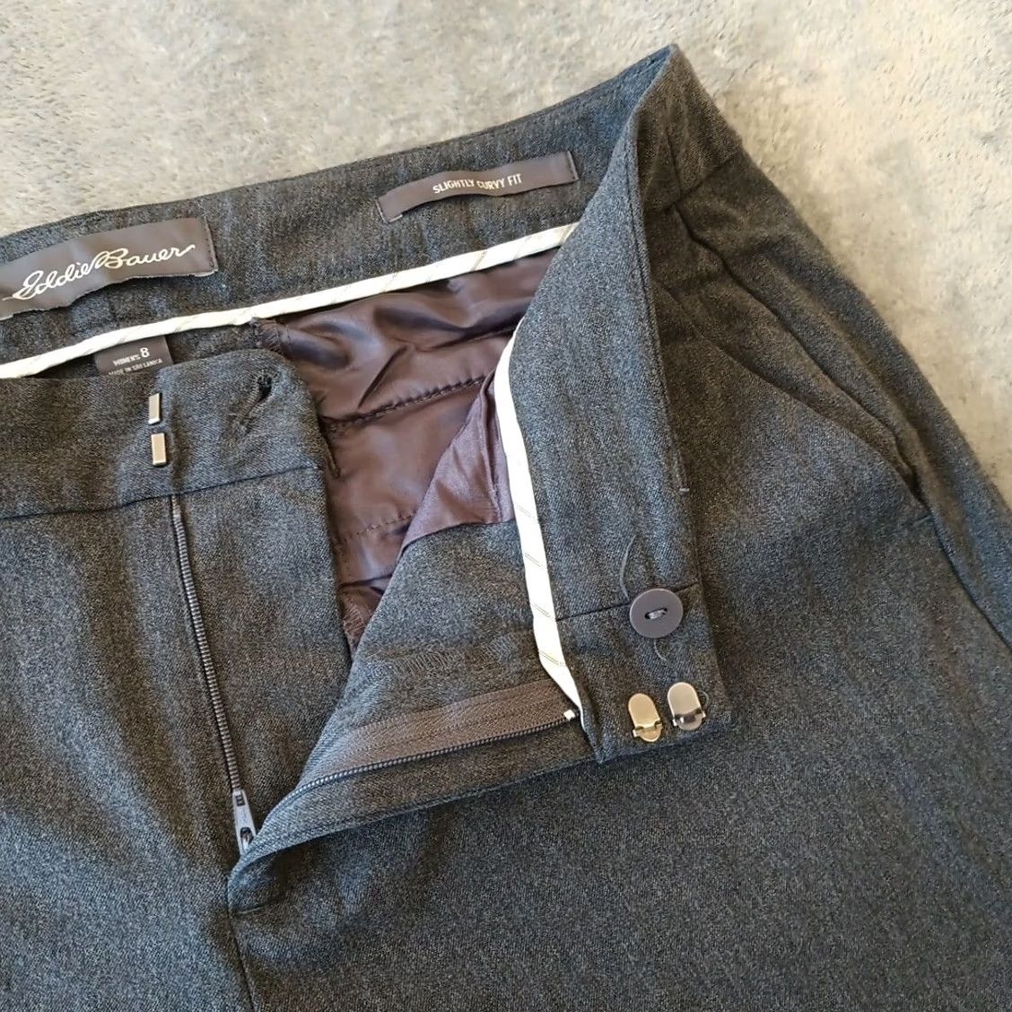 Eddie Bauer Eddie Bauer Dress Pants Womens Size 8 Gray Stretch Pockets Flat Front Straight Inseam 32 Regular Rise Mid Size 30" / US 8 / IT 44 - 5 Thumbnail