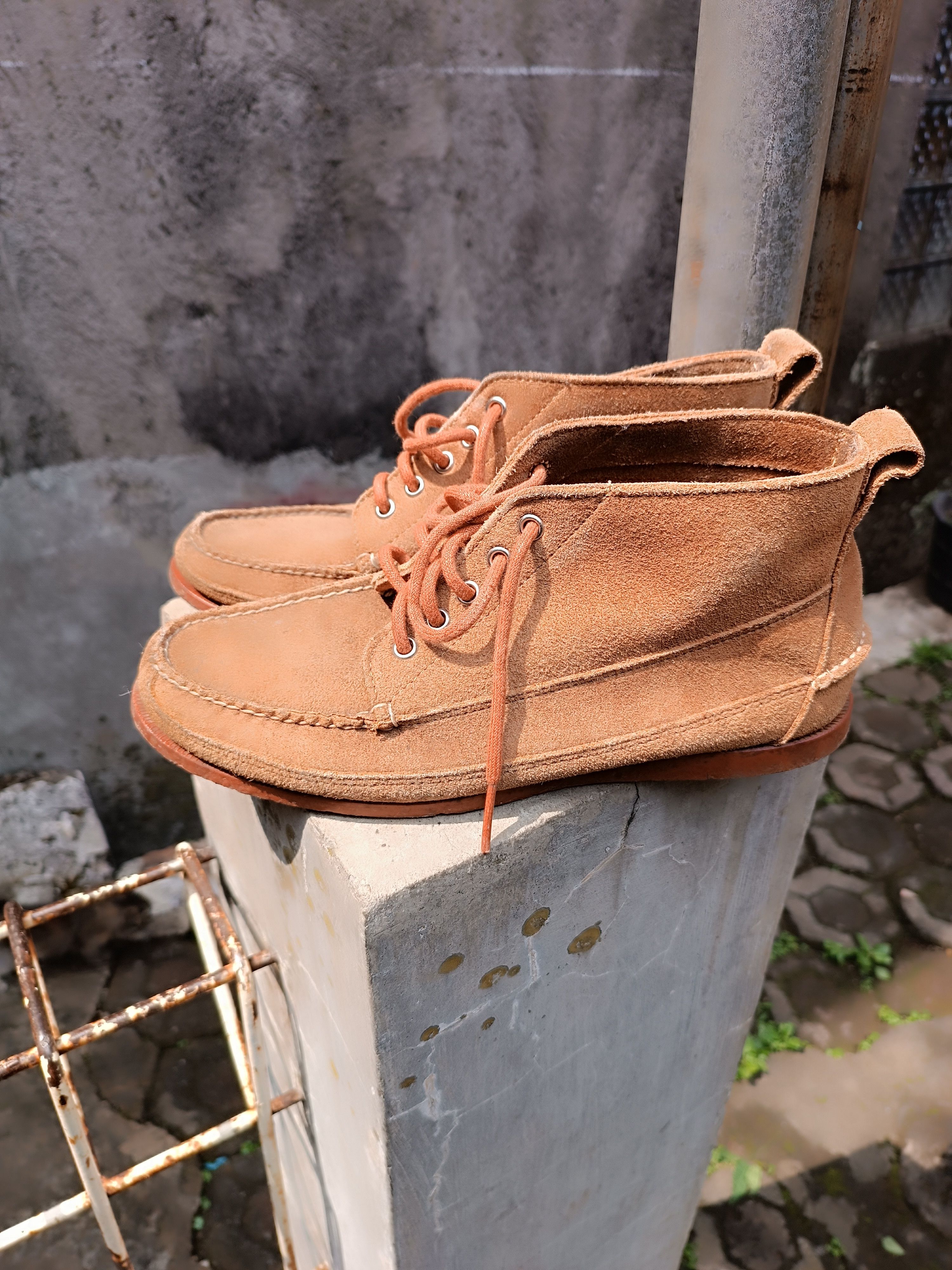 G.H. Bass & Co. G.H. Bass X Mark McNairy Carlton Chukka Boots Limited Size US 8.5 / EU 41-42 - 3 Thumbnail