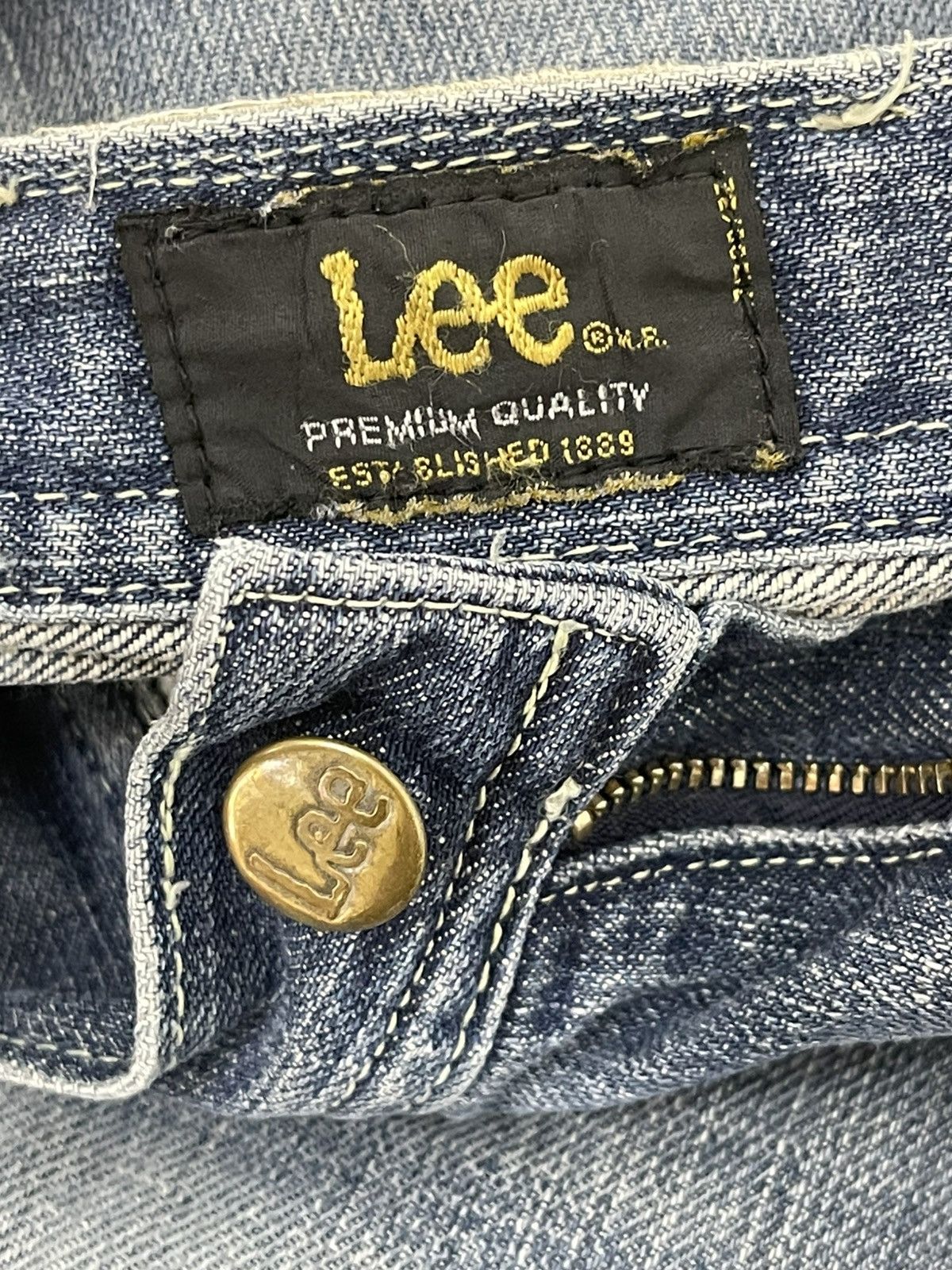 Lee Flare Jeans Lee Europe Faded Distress Boot Cut 2🟦3 Size US 33 - 19 Thumbnail