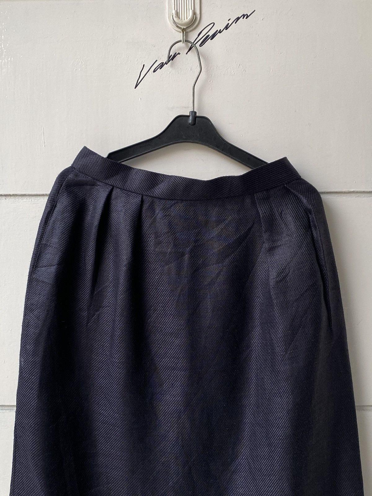 Christian Dior Monsieur Christian Dior pret a porter Navy Skirt Size 22" - 7 Thumbnail