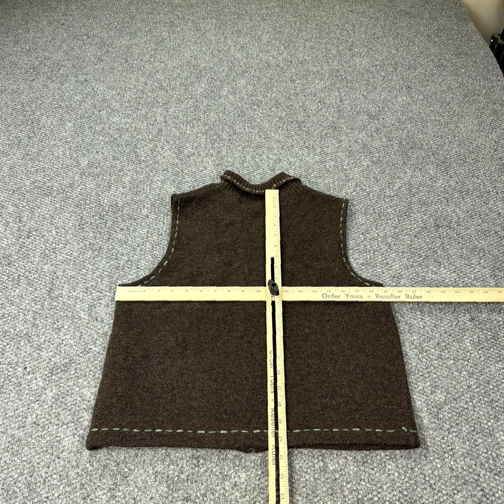 Vintage VINTAGE Woolrich Vest Womens M Brown Lambswool Full Zip Embroidered 90s Size M / US 6-8 / IT 42-44 - 7 Thumbnail