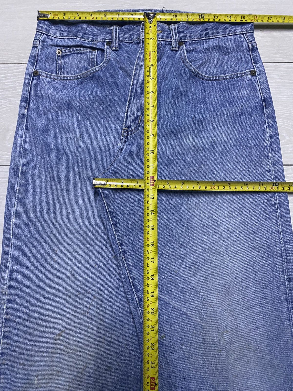 Barneys New York Vintage Barneys New York Light Wash baggy Jeans Size US 31 - 13 Thumbnail