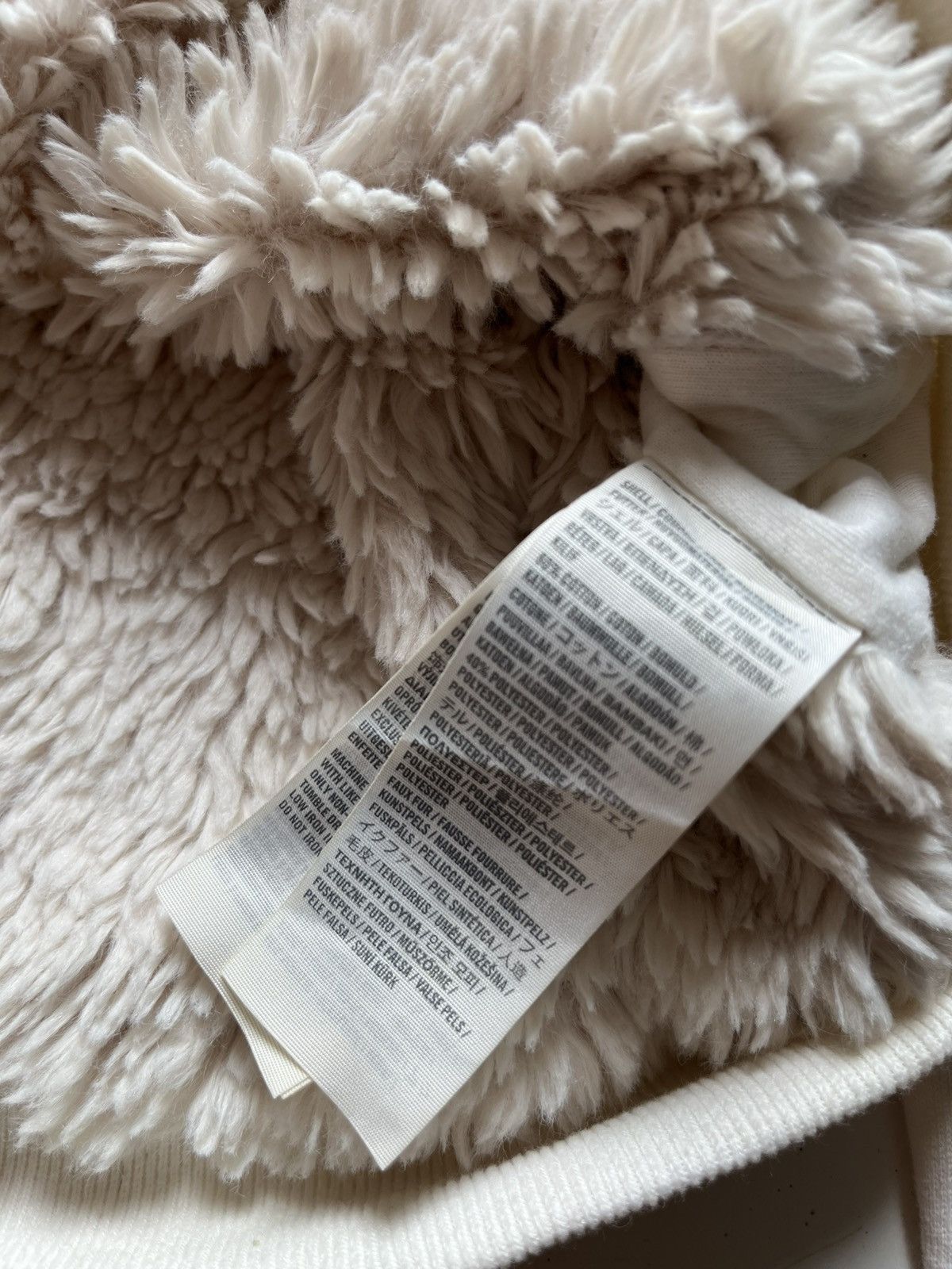 5351 POUR LES HOMMES 2000s abercrombie faux fur hoodie Size US M / EU 48-50 / 2 - 5 Thumbnail