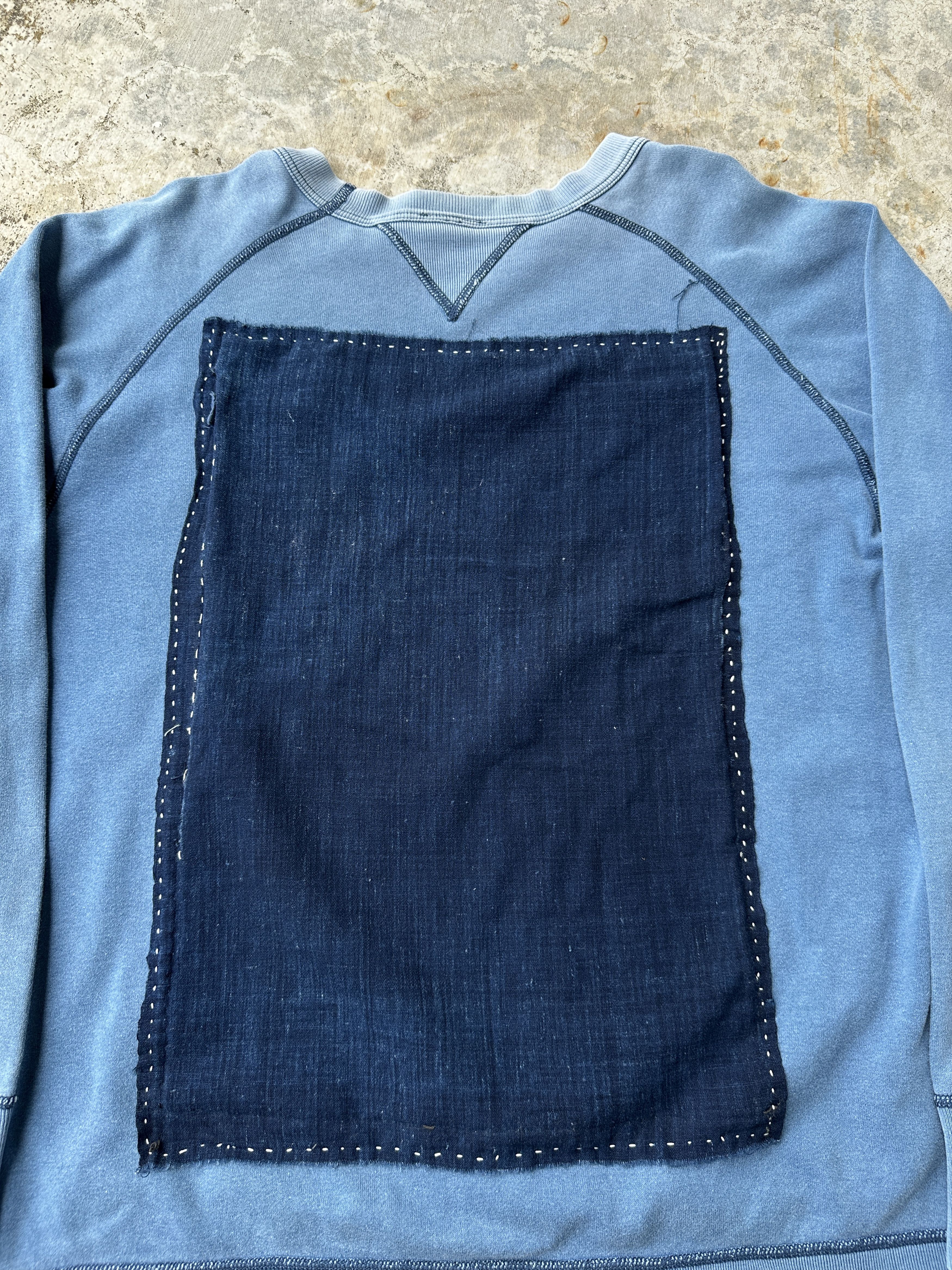Vintage Boro Patchwork Sashiko Sunfade Sweatshirt Indigo Kountry Size US L / EU 52-54 / 3 - 5 Thumbnail