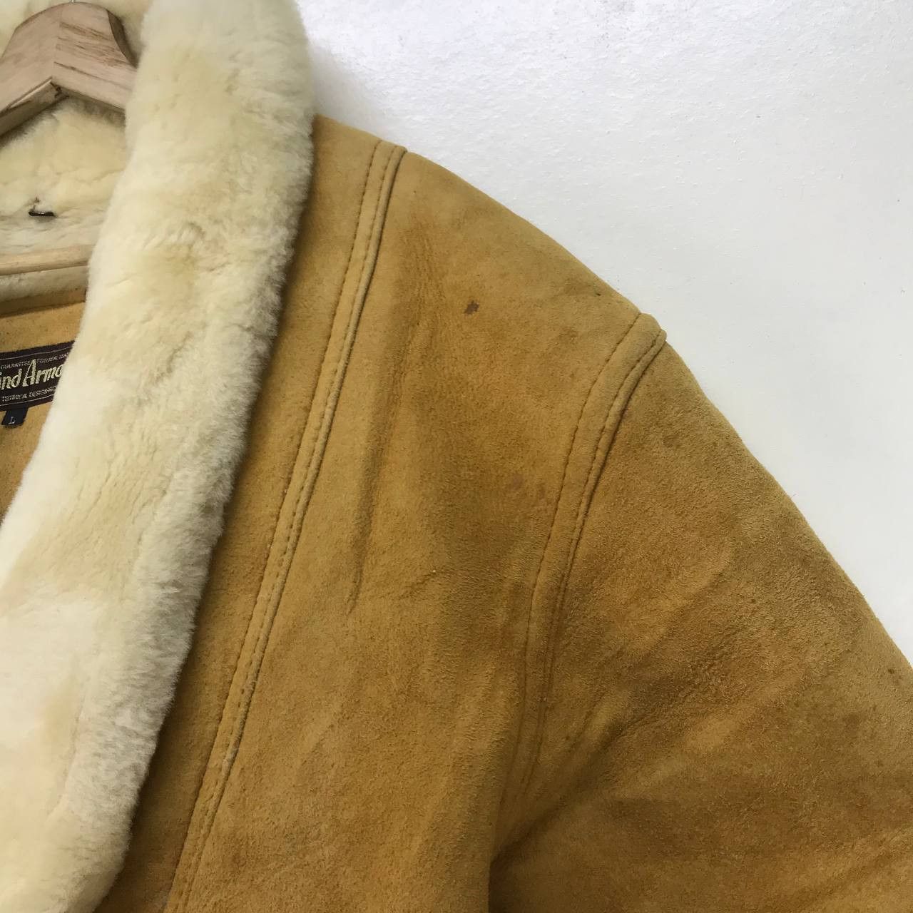 Genuine Leather Vintage Wind Armor Military Style Sheepskin Sherling Coat Size US M / EU 48-50 / 2 - 5 Thumbnail