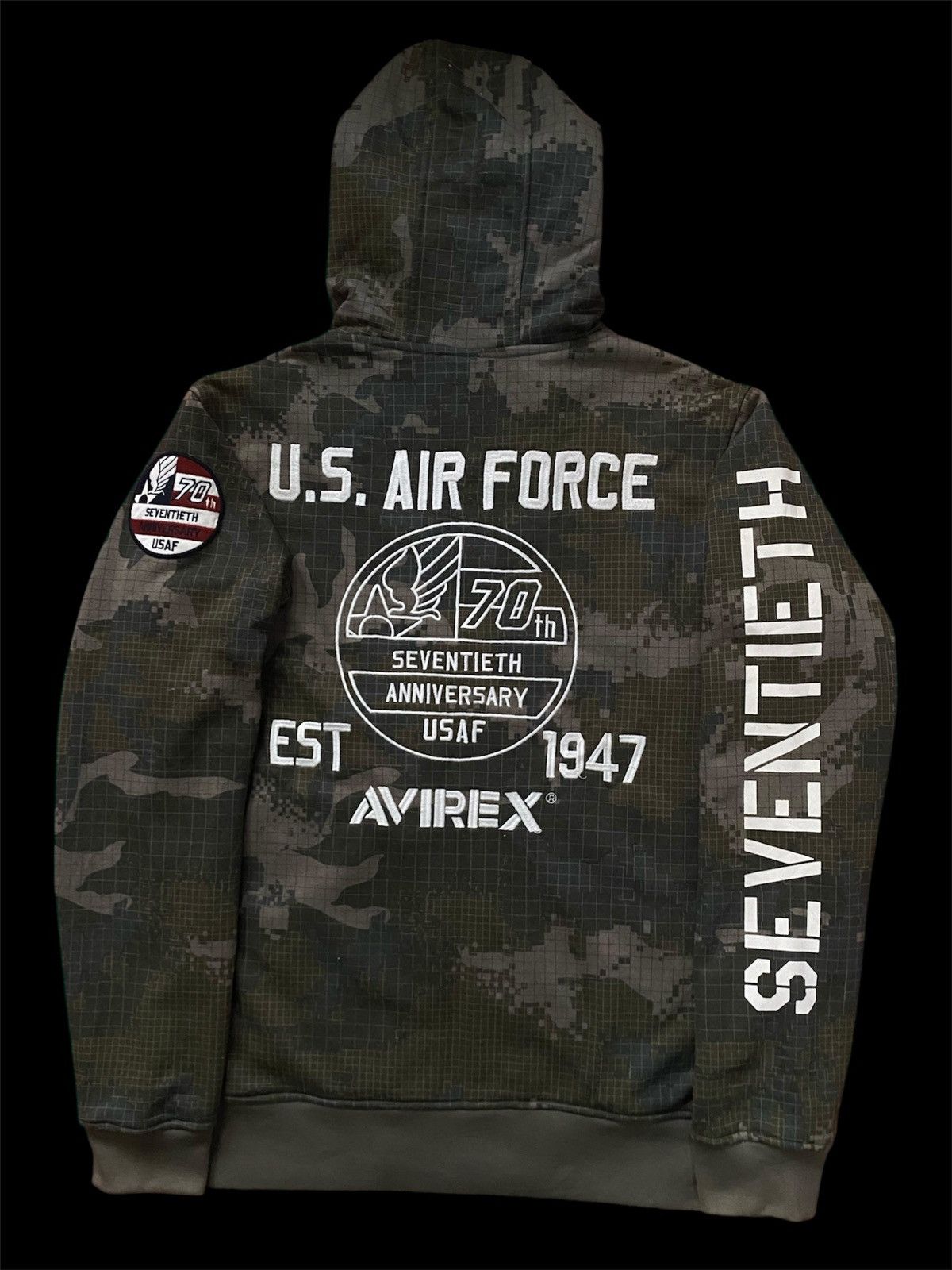 Avirex × Vintage AVIREX US AIR FORCE 70th Anniversary Zip Camo Hoodie Size US XL / EU 56 / 4 - 1 Thumbnail