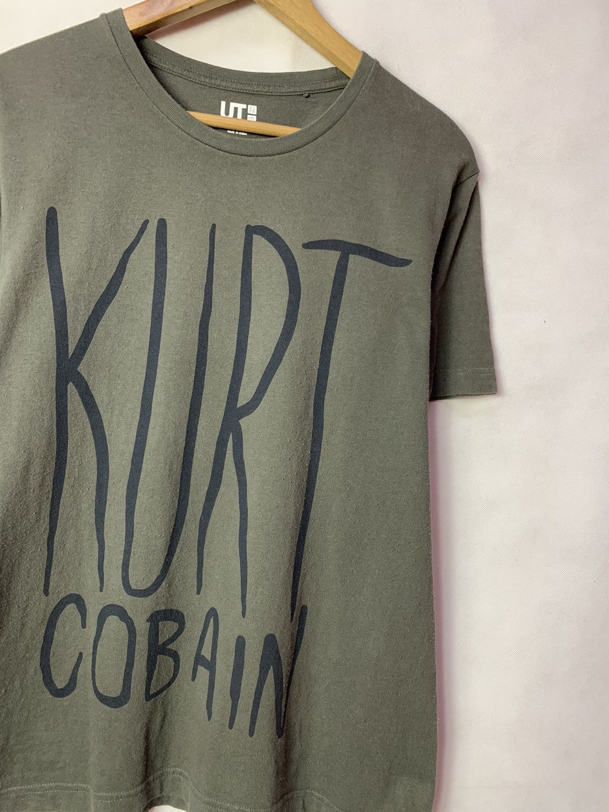Band Tees Steals! Kurt Cobain Nirvana Grunge 90s Band Tee Uniqlo Size US M / EU 48-50 / 2 - 2 Thumbnail