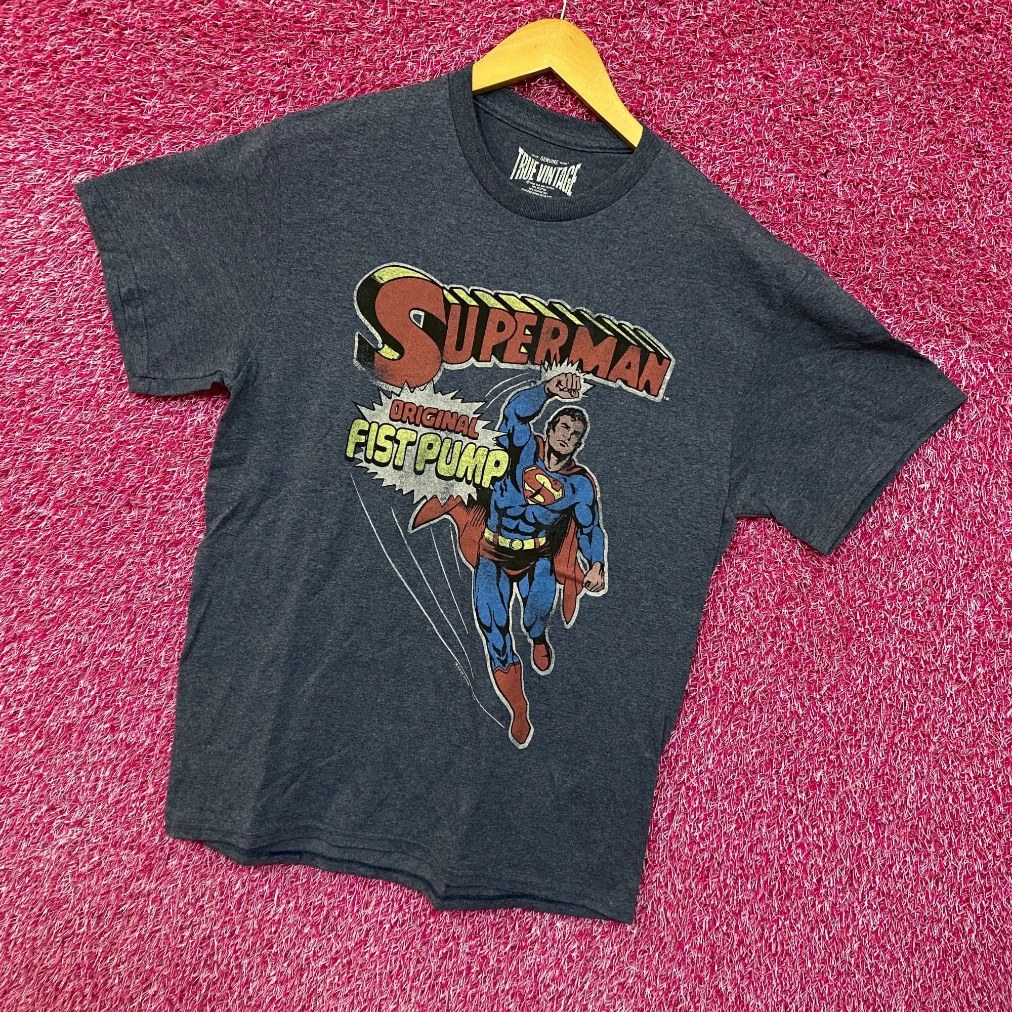 DC Comics Superman Fist Up! Tshirt size medium Size US M / EU 48-50 / 2 - 3 Thumbnail