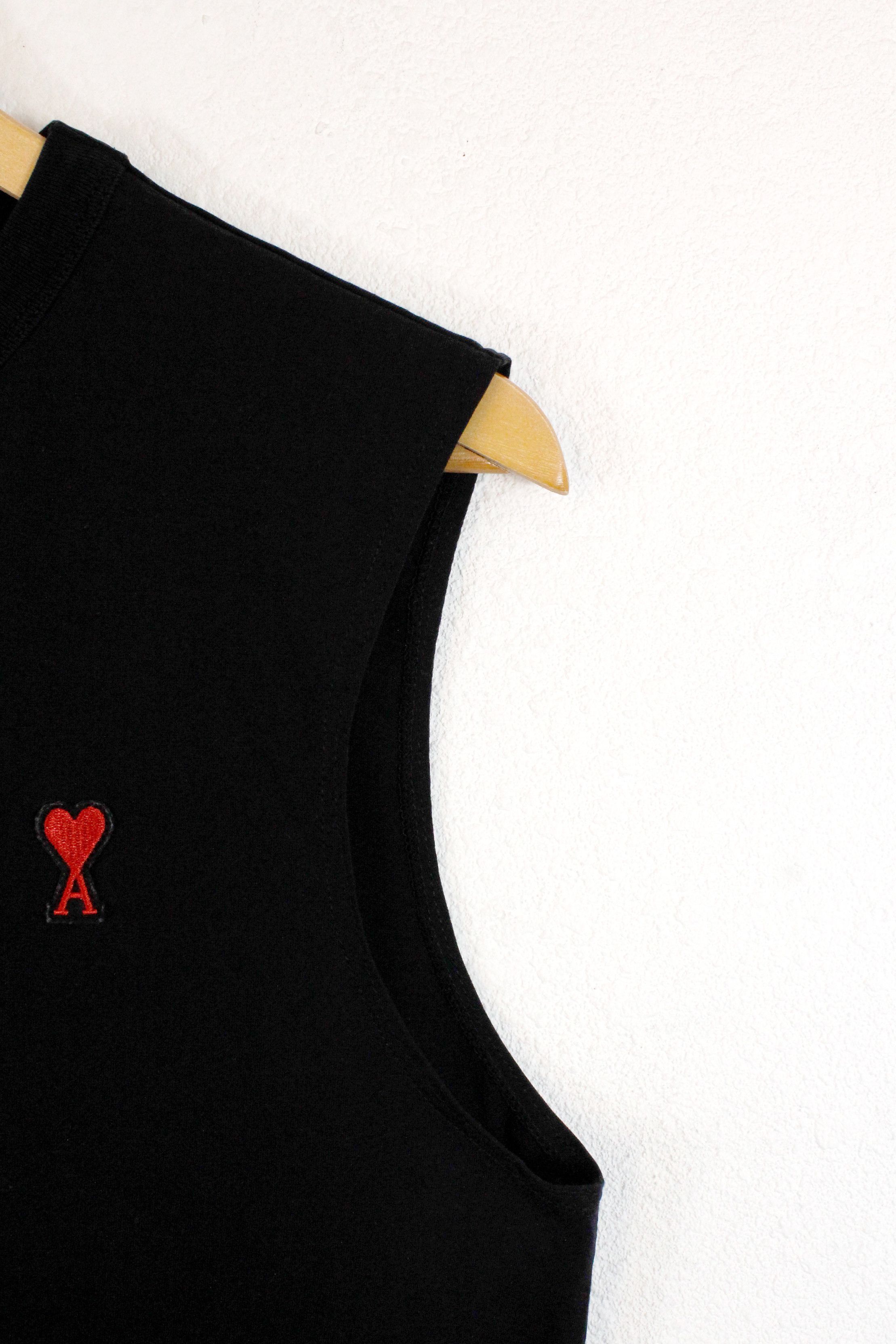 AMI Ami Paris Heart Chest Logo Tee Sleeveless Top Size US XS / EU 42 / 0 - 5 Thumbnail