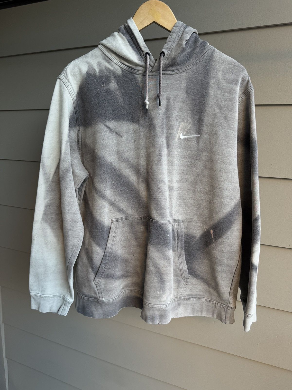 Vintage Thrashed Sun Faded Nike Hoodie Distressed Band Erd grunge Size US XL / EU 56 / 4 - 1 Thumbnail