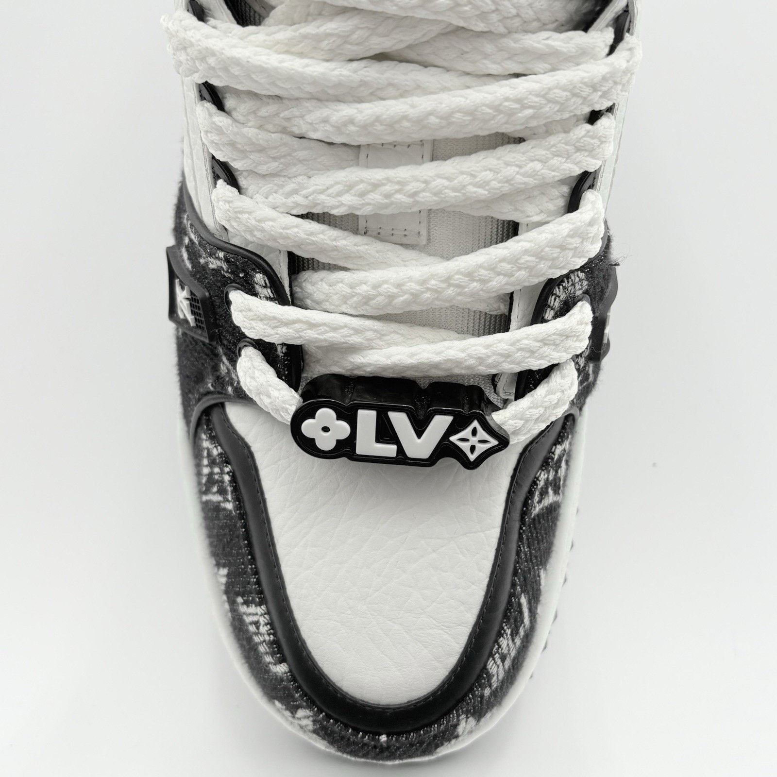 Louis Vuitton (11-11.5 US) Louis Vuitton Denim Maxi ' Black ' | WORN ONCE! Size US 11 / EU 44 - 5 Thumbnail