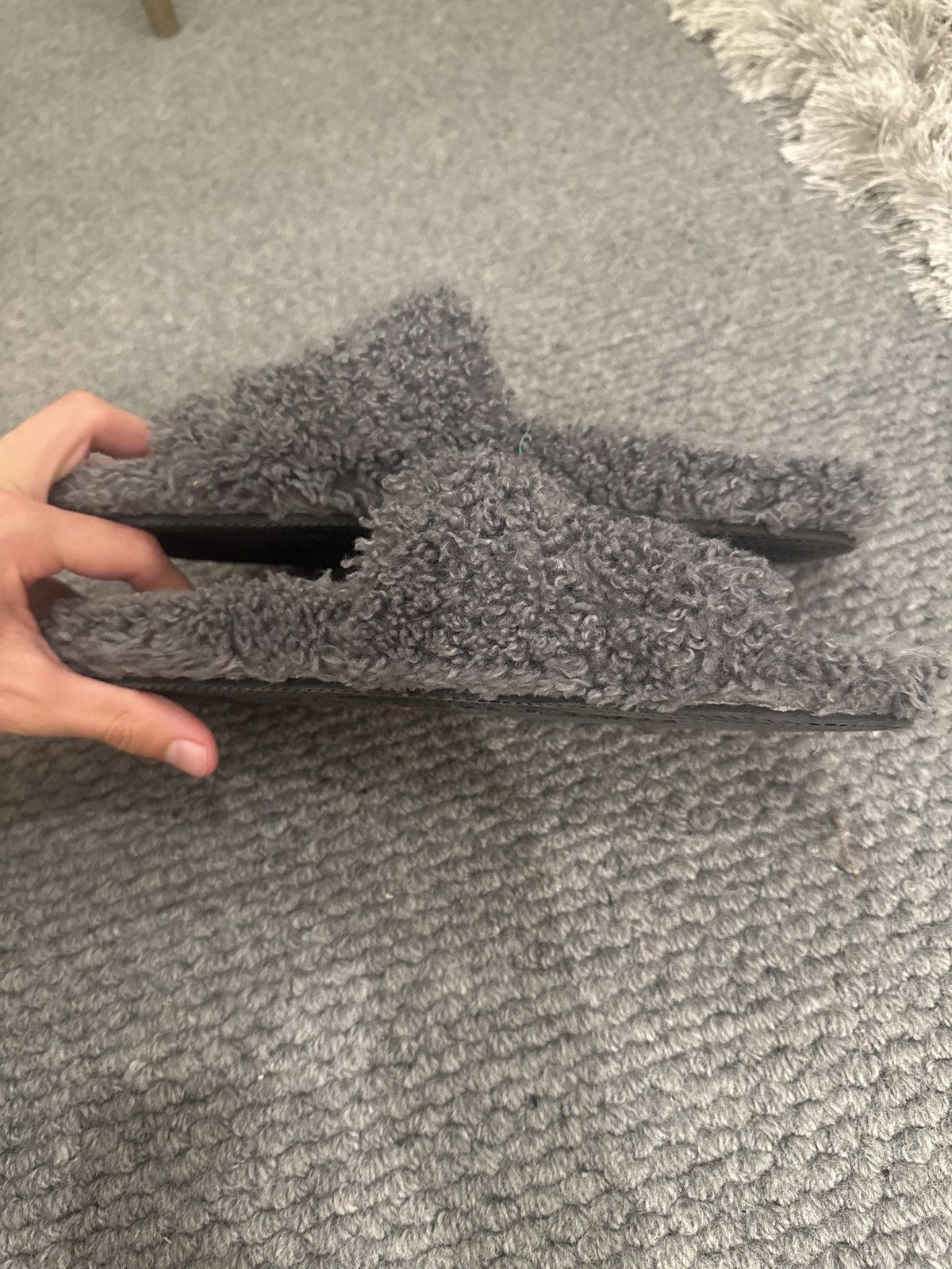 Balenciaga Balenciaga grey faux fur slides Size US 11.5 / EU 44-45 - 4 Thumbnail