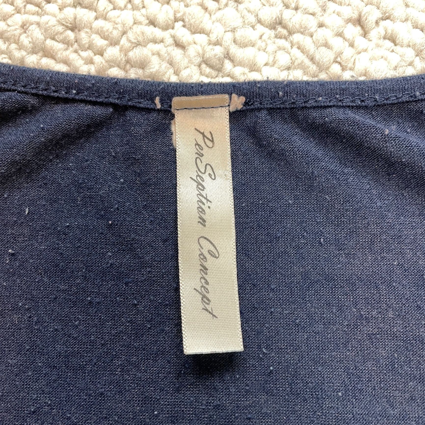 Vintage VINTAGE Perseption Concept Tank Top Shirt Womens Large Navy Blue w/ White Lace Trim Soft Size L / US 10 / IT 46 - 4 Thumbnail