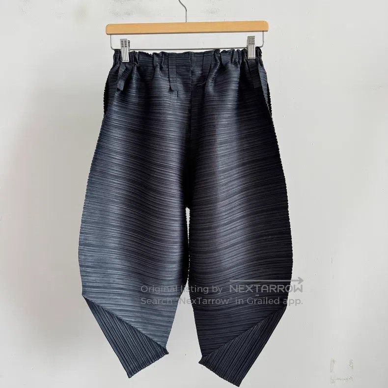 Issey Miyake Issey Miyake size:3 Black Pants Size 22" - 2 Thumbnail