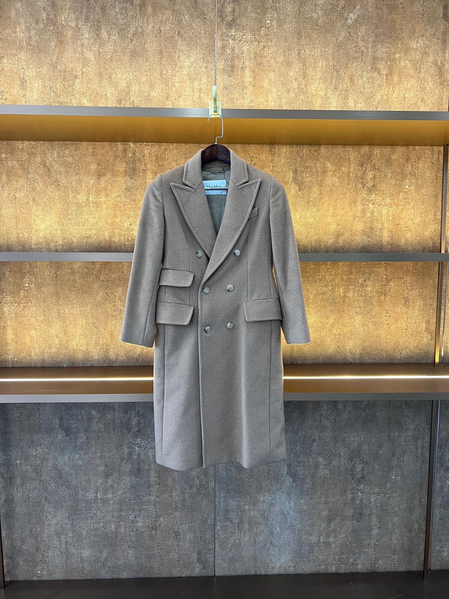 Max Mara Max Mara Coat S Women Size S / US 4 / IT 40 - 1 Thumbnail