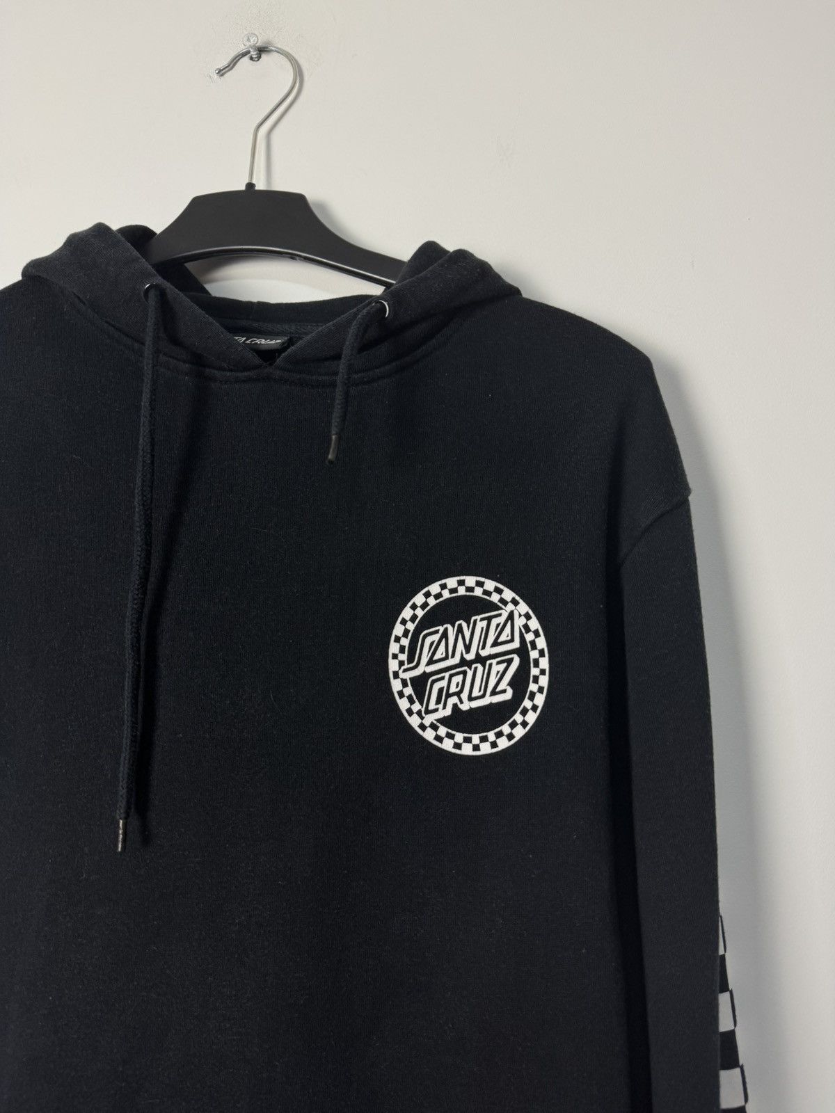 Santa Cruz Skateboards Vintage Santa Cruz Logo Hoodie Streetwear Y2K Skater Style Size US M / EU 48-50 / 2 - 5 Thumbnail