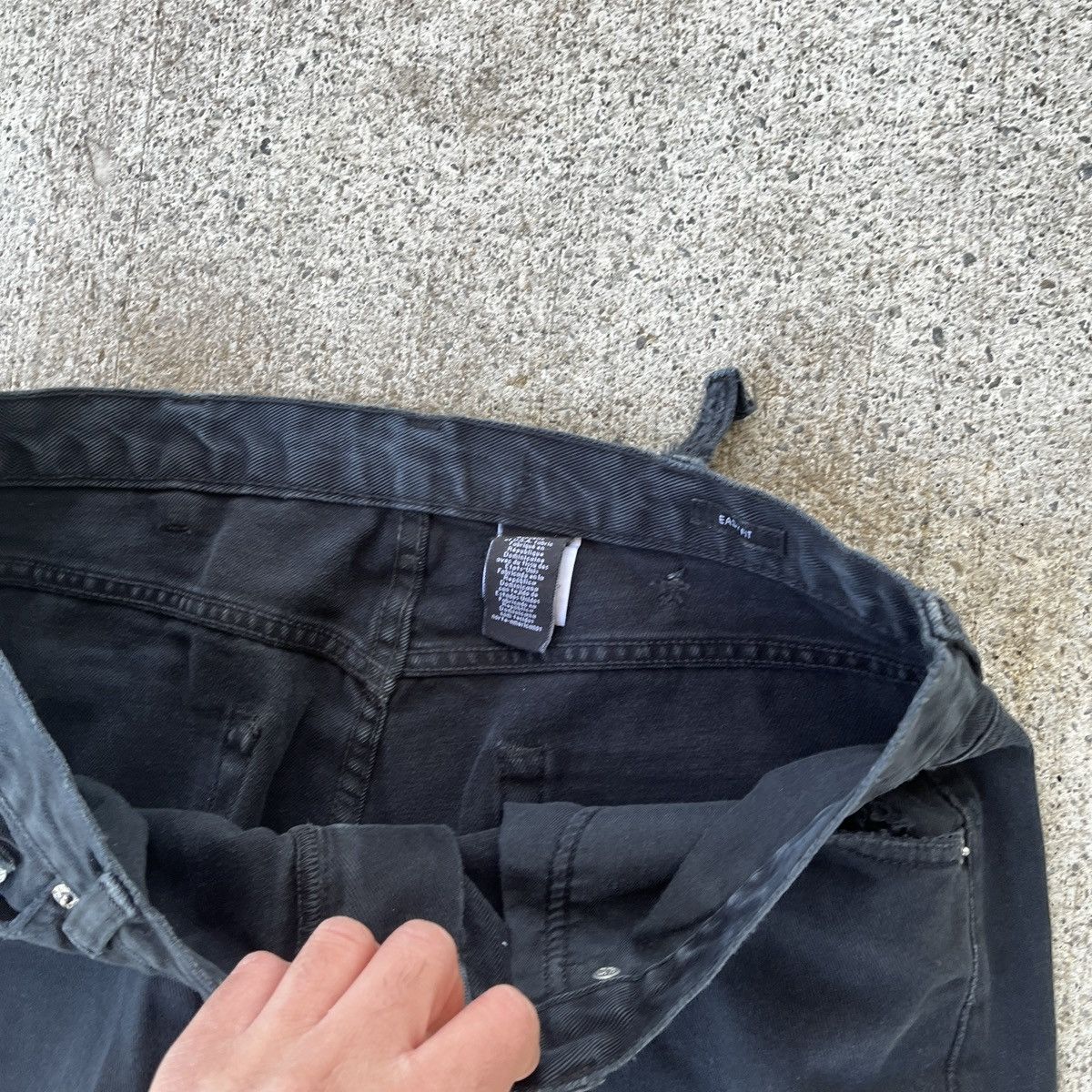 Vintage Vintage Black Distressed Jeans Size 38x32 Easy Fit Size US 38 / EU 54 - 6 Thumbnail