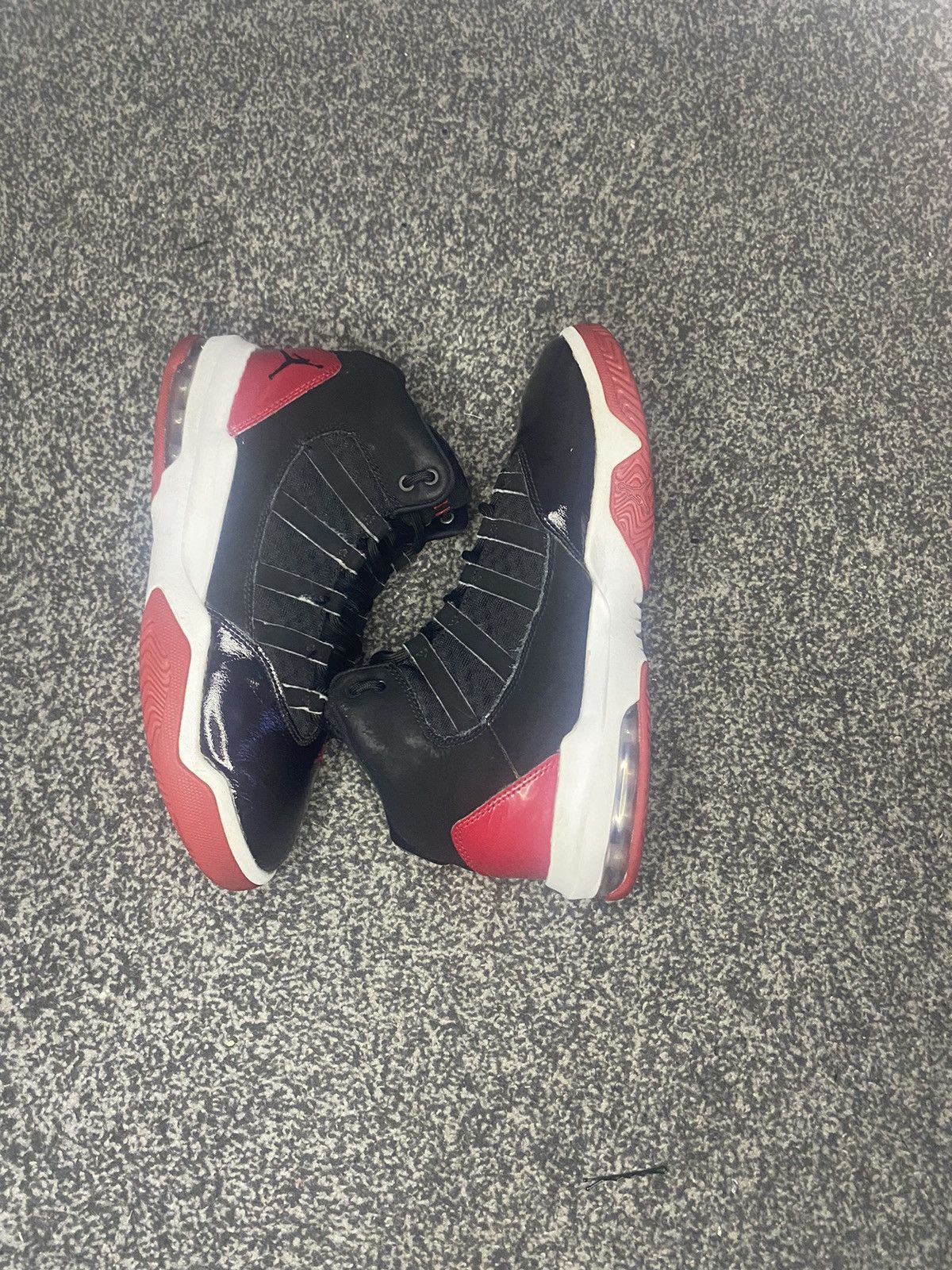 Jordan Brand Air Jordan max aura szn 8 Size US 6 / EU 39 - 2 Thumbnail