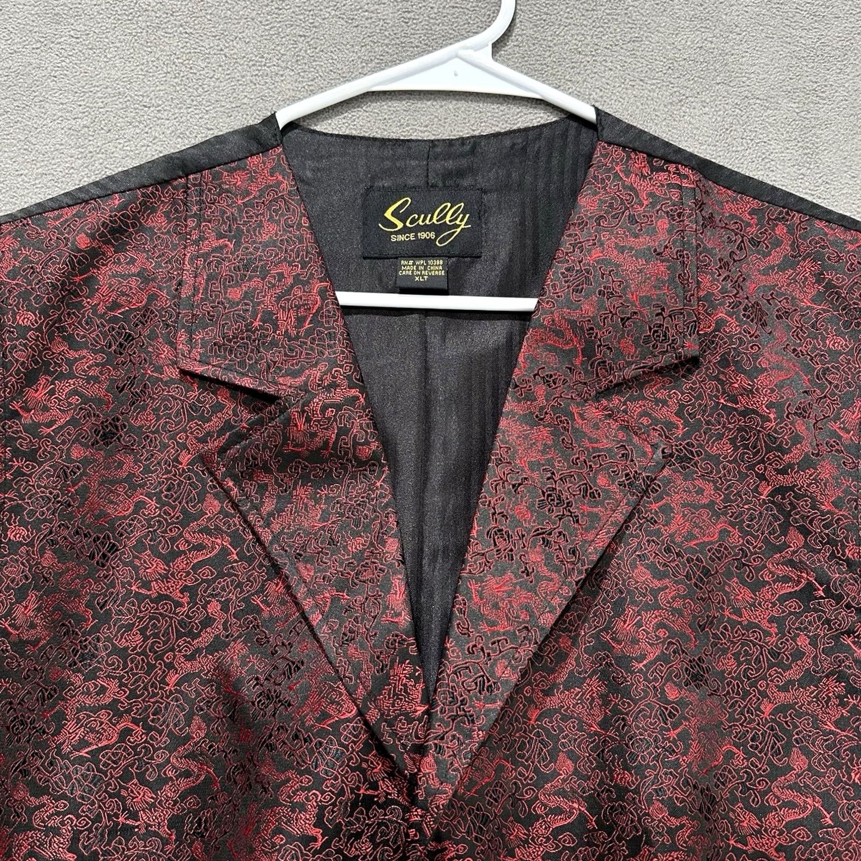 Scully Scully Vest Mens XLT Black Red Dragon AOP Button Formal Rangewear Buckle Vest Size US XL / EU 56 / 4 - 5 Thumbnail