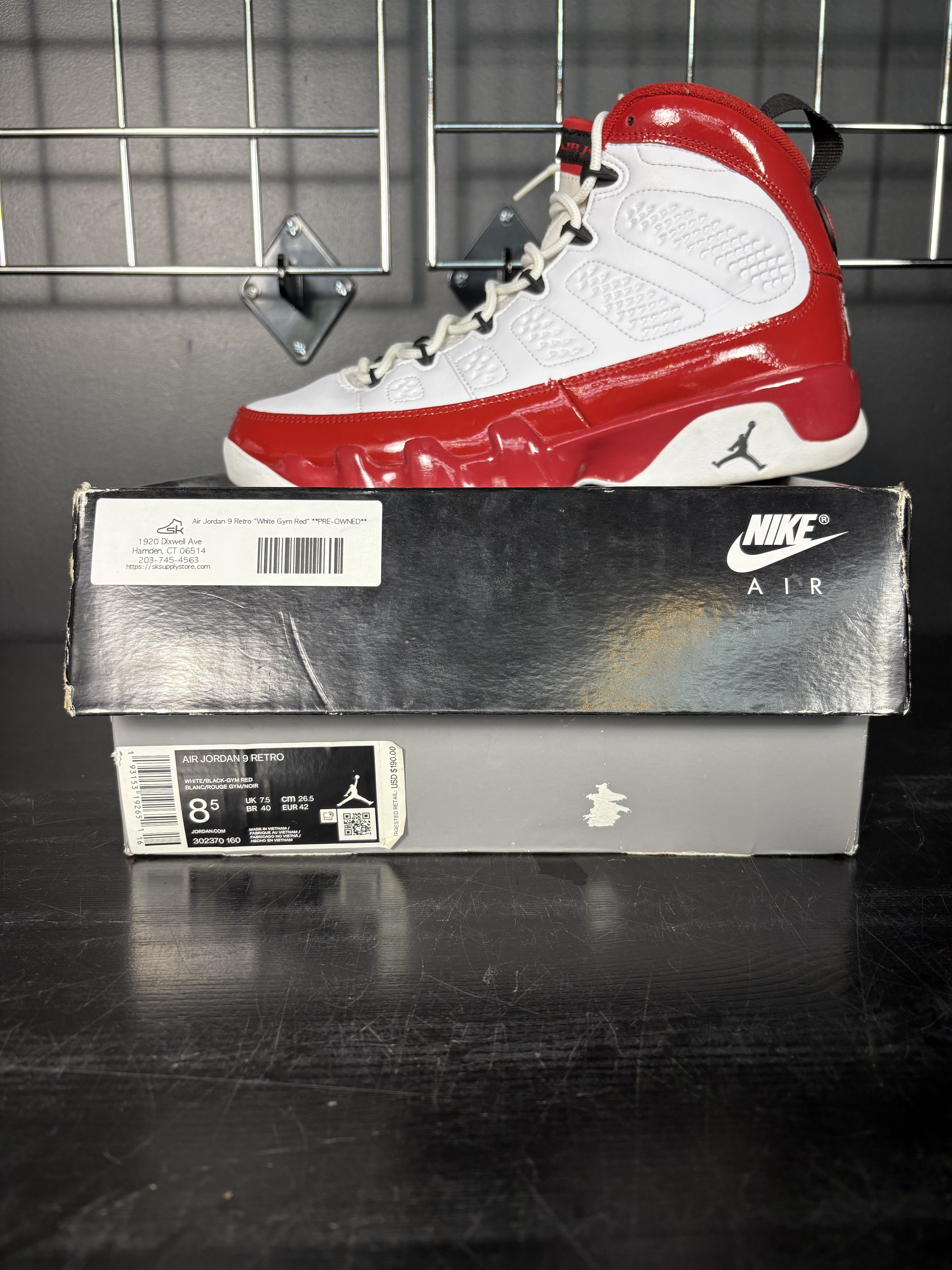 Jordan Brand Air Jordan 9 Retro "White Gym Red" **PRE-OWNED** - Size 8.5 Size US 8.5 / EU 41-42 - 6 Thumbnail