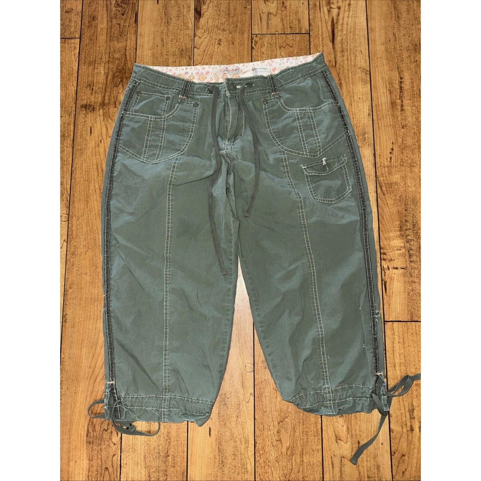 UNIONBAY Vintage Union Bay Capris Pants Green Size 13 Size 36" / US 14 / IT 50 - 1 Thumbnail