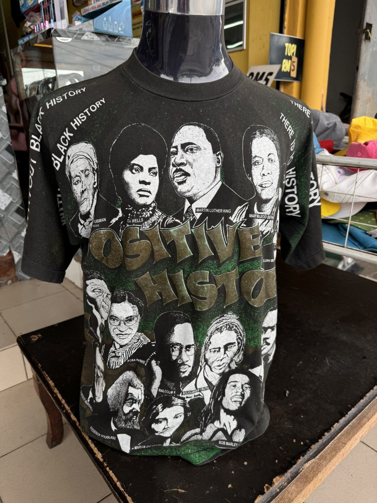 Bob Marley × Vintage Positive History Bob Marley Malcolm X Nelson Mandela Vintage Size US L / EU 52-54 / 3 - 1 Thumbnail