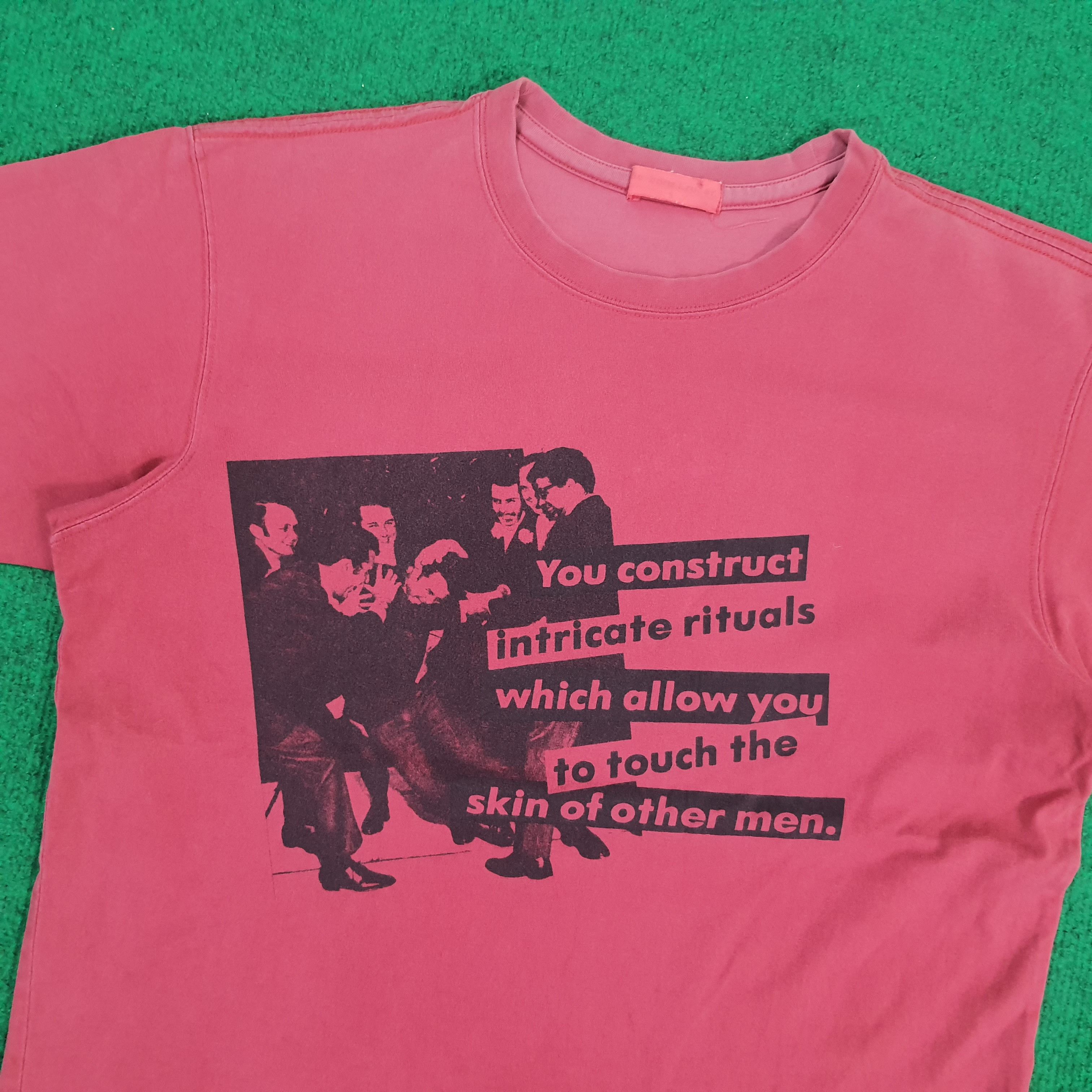 Barbara Kruger × Vintage Vintage Barbara Kruger Streetwear Tshirt Size US S / EU 44-46 / 1 - 2 Thumbnail