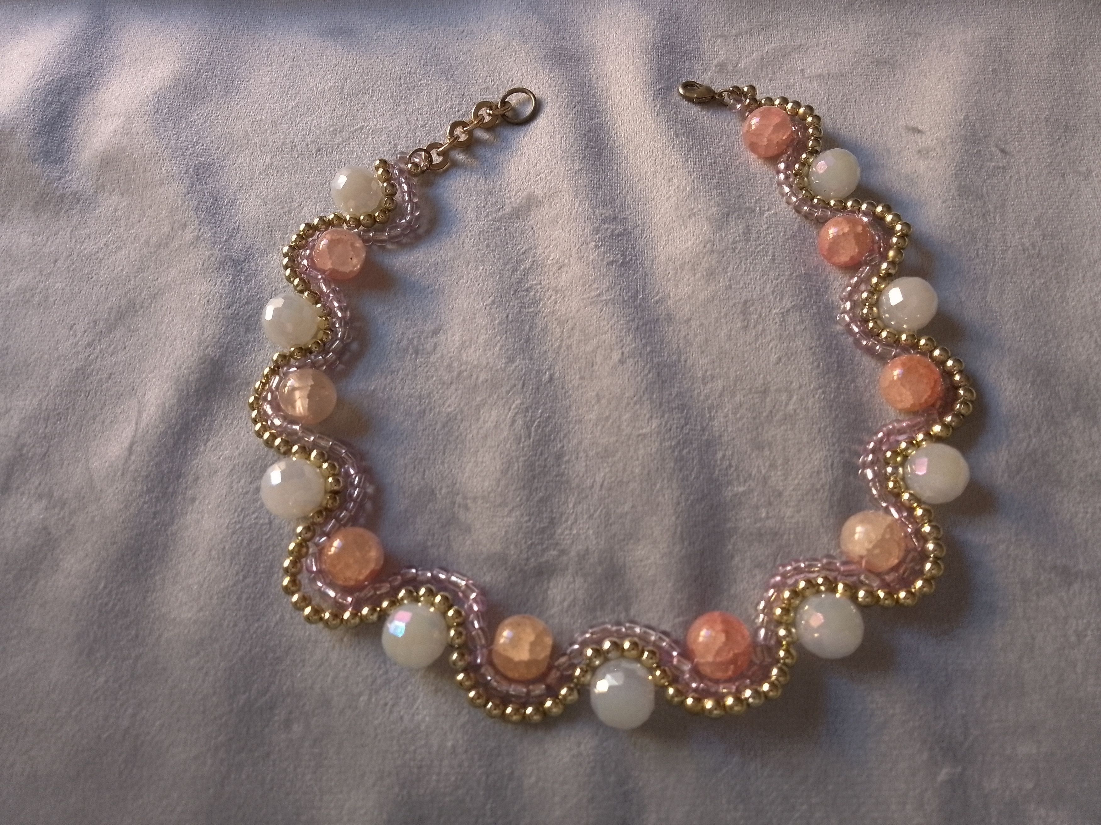 Handmade Necklace Wavy Agate Stone Pearls. Pink/Golden Glass Size ONE SIZE - 2 Thumbnail