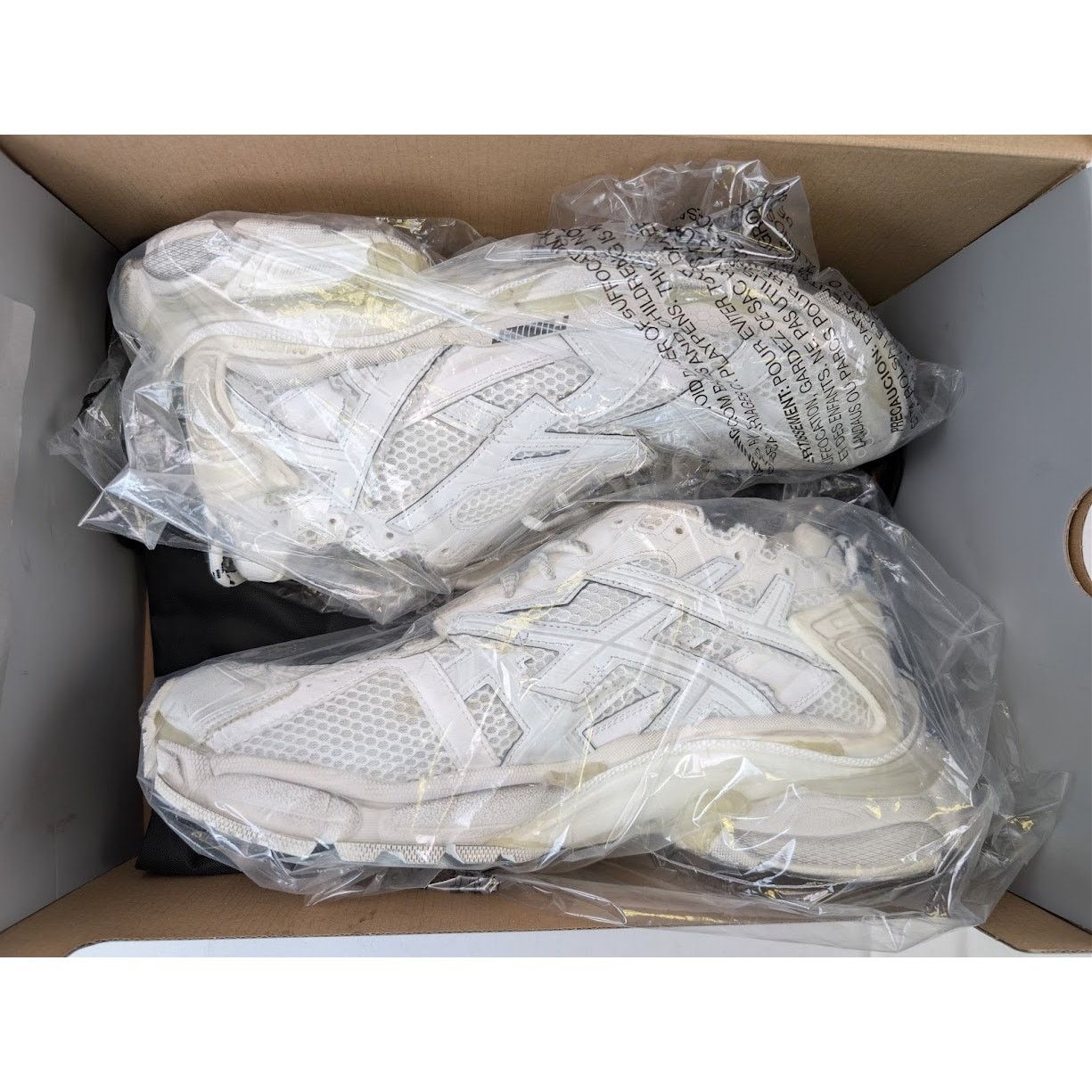 Balenciaga o1rshd1 Monocolor Runners in White Size US 11 / EU 44 - 20 Thumbnail