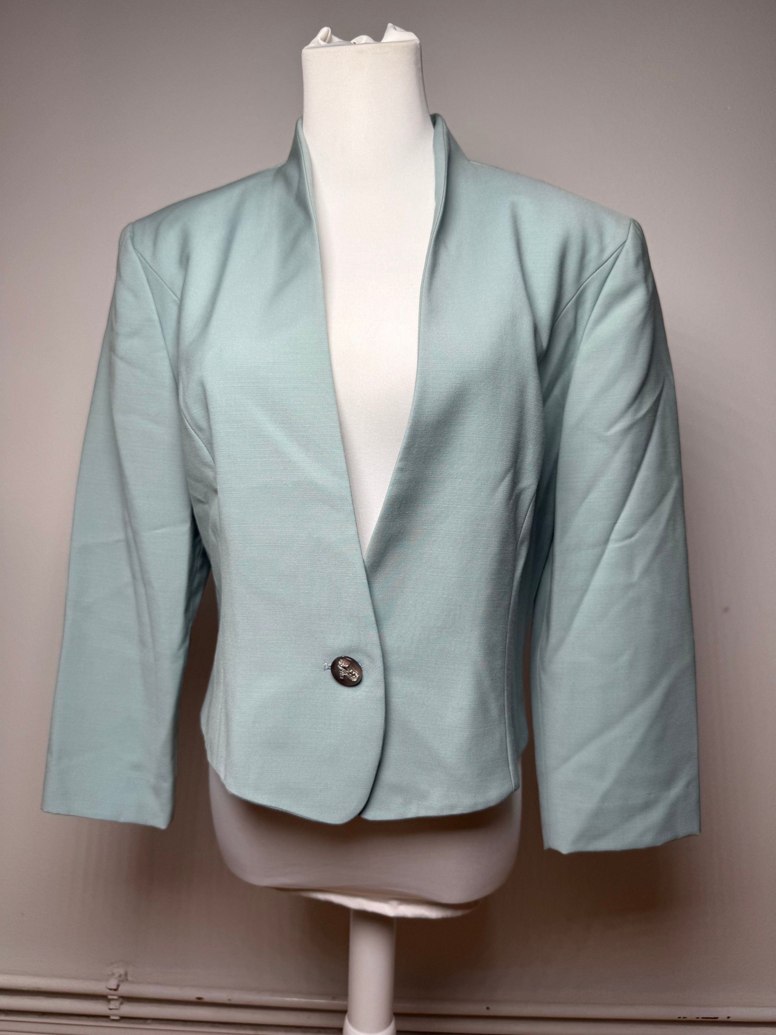 Salvatore Ferragamo Vintage Blazer M Size M / US 6-8 / IT 42-44 - 1 Thumbnail