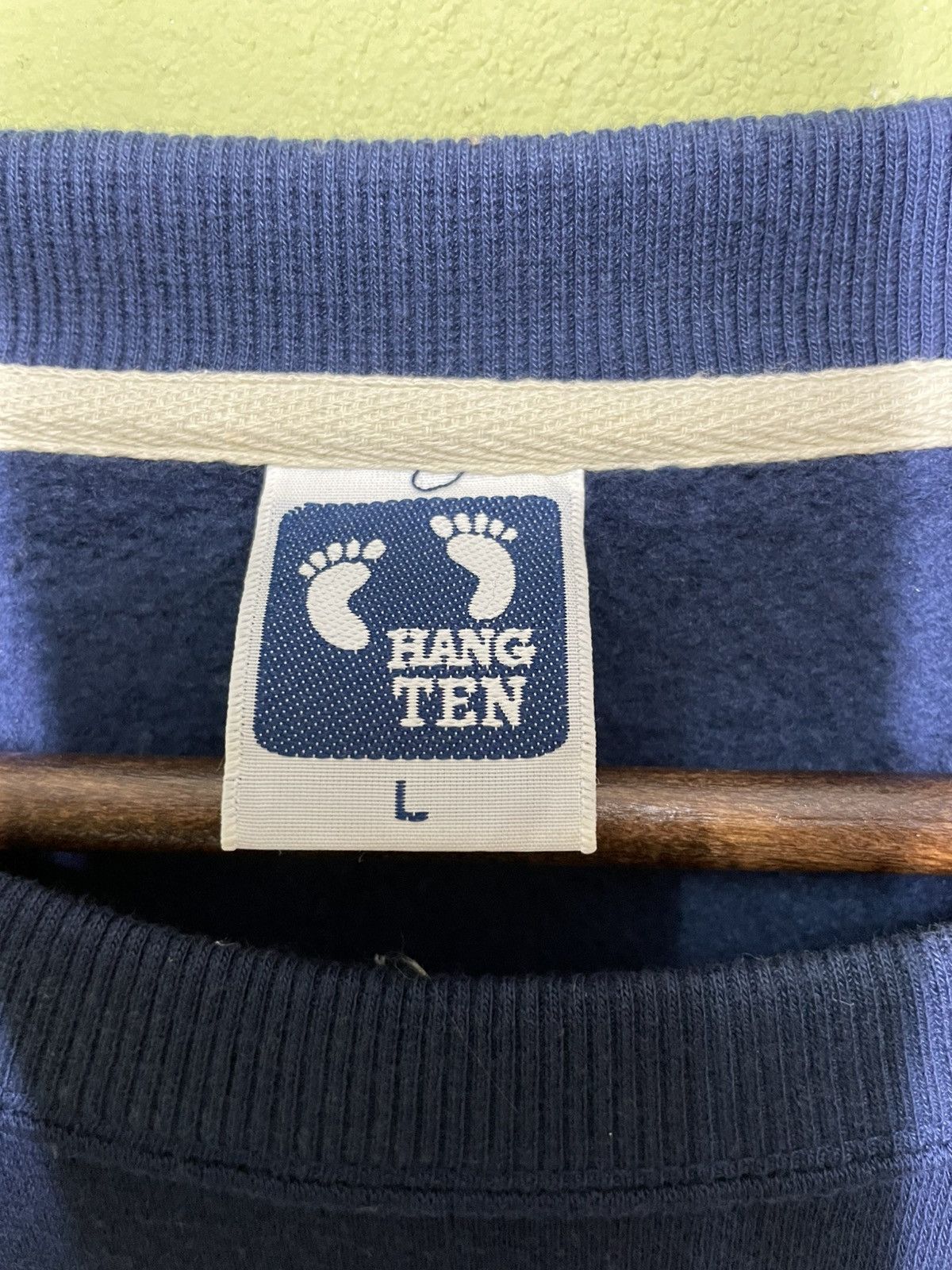 Hang Ten 🔥Vintage 90s🔥 hang ten fun surving sweatshirts Size US M / EU 48-50 / 2 - 4 Thumbnail