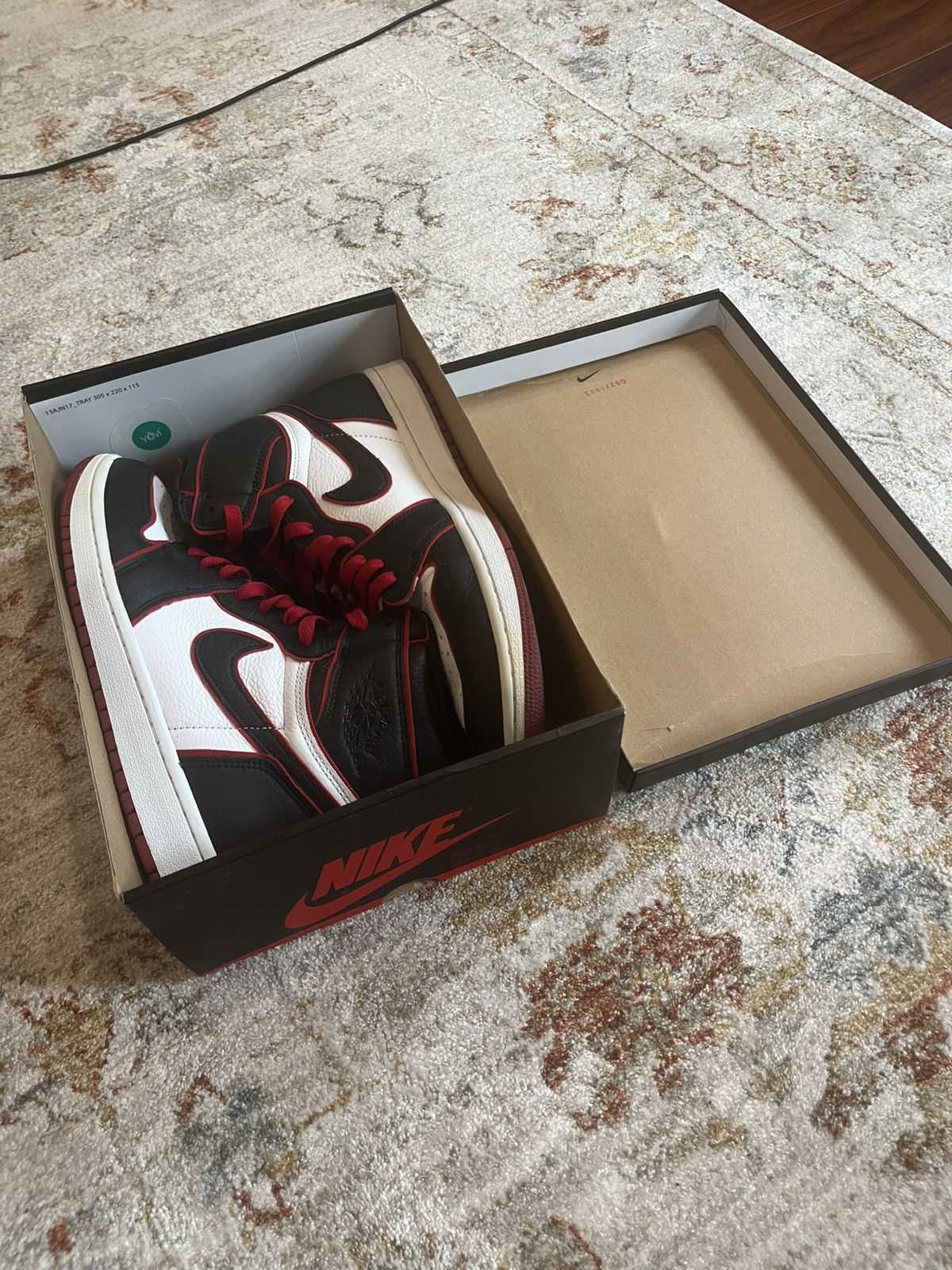 Jordan Brand Jordan 4 Bloodline 10.5 Size US 10.5 / EU 43-44 - 15 Thumbnail