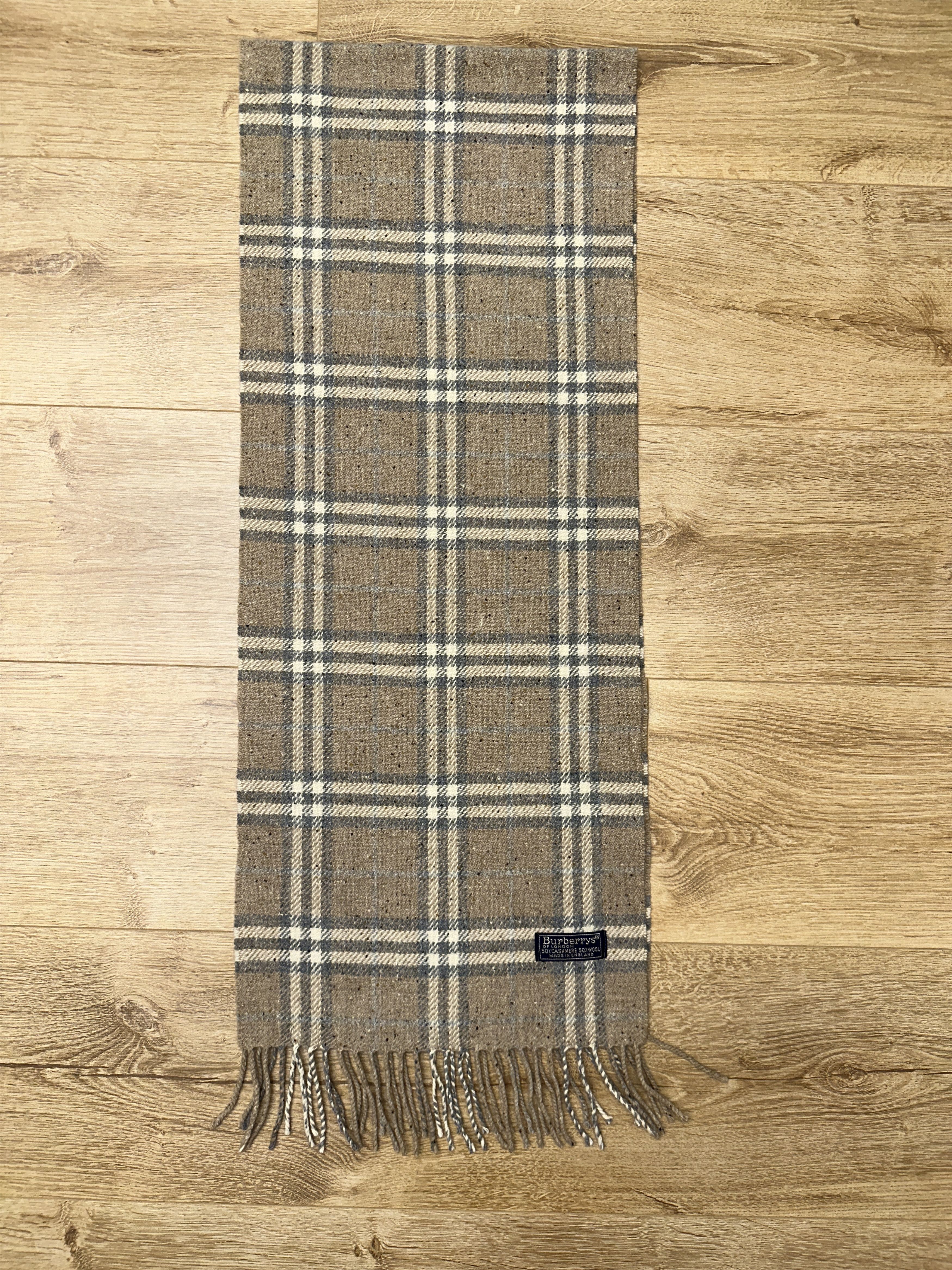 Burberry Burberrys Speckled Check Cashmere Wool Fringe Scarf 150 x 30 Size ONE SIZE - 4 Thumbnail