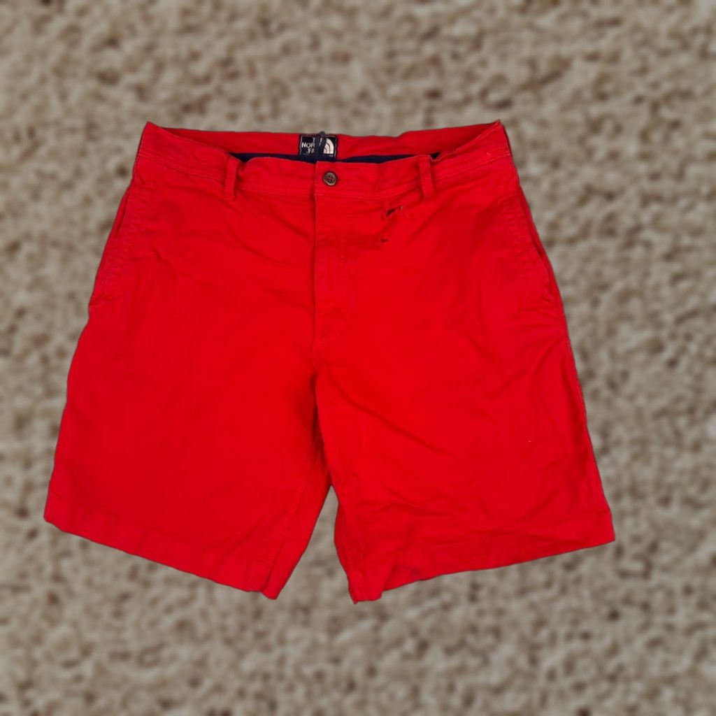 The North Face VINTAGE The North Face Shorts Men Large 34 Red Cotton Twill Cargo - 34x9 Inseam, Regular Fit, Belted, Pockets, Canvas Utility Short Mens Size US 34 / EU 50 - 1 Thumbnail