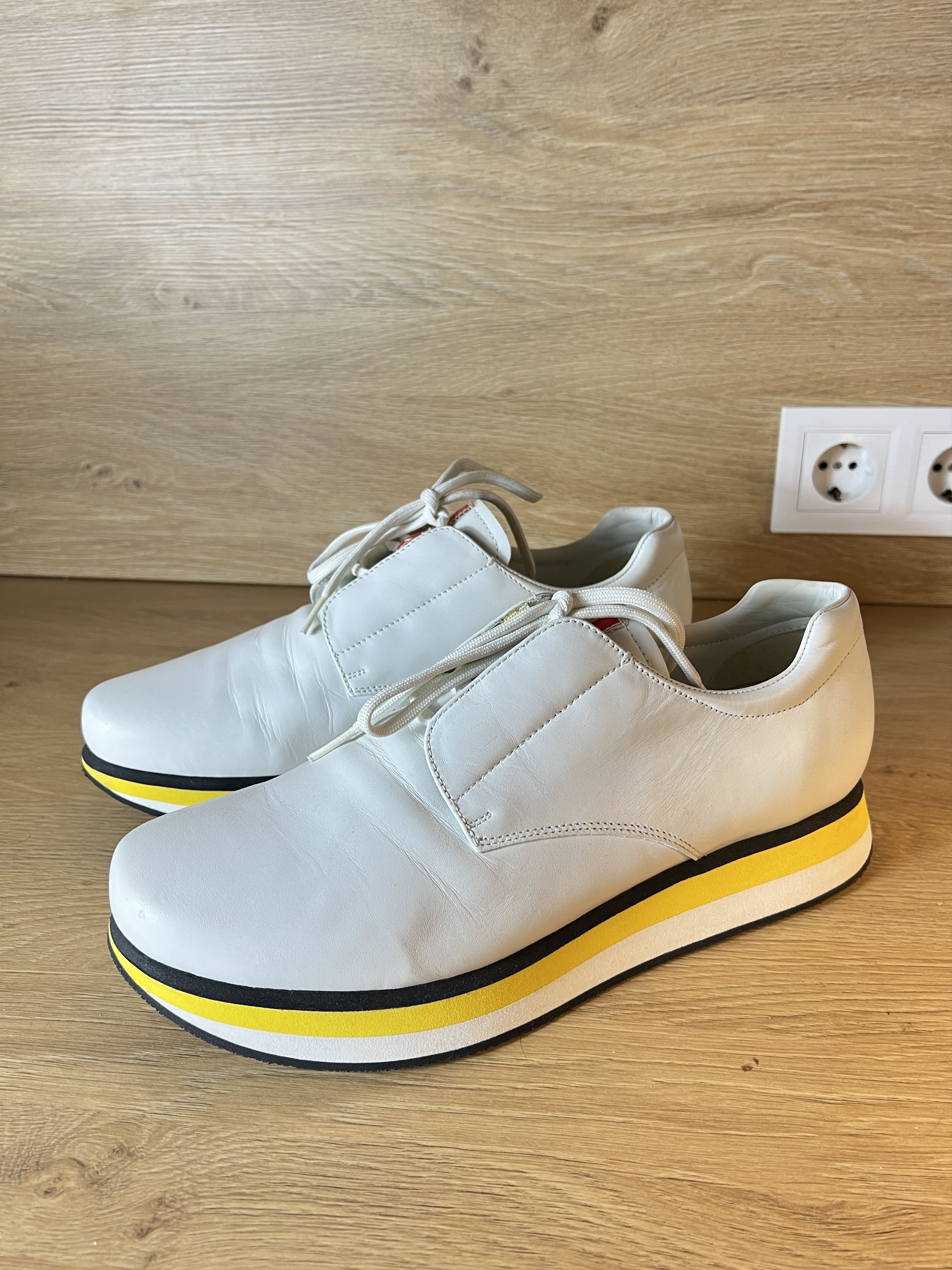 Prada prada sport leather white platform red tab Size US 9 / EU 42 - 2 Thumbnail