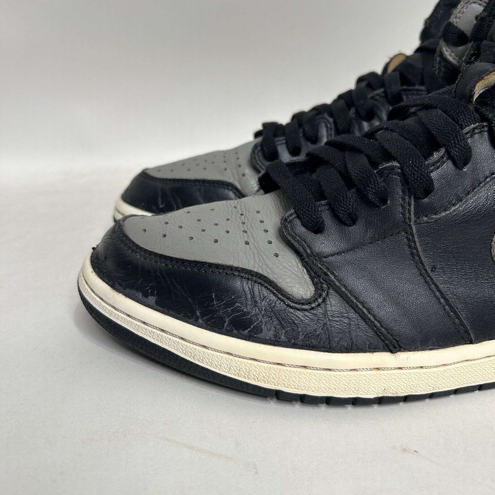 Nike Nike Shoes Air Jordan 1 Retro OG High “Shadow” 2024 Size US 11 / EU 44 - 9 Thumbnail