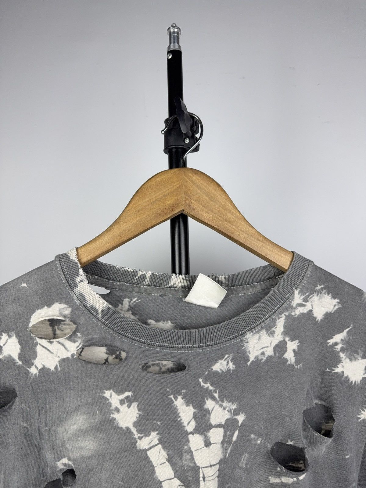 Japanese Brand Retro 90s Destroyed Bleached Tie Dye Distressed Grunge Tee Size US L / EU 52-54 / 3 - 2 Thumbnail