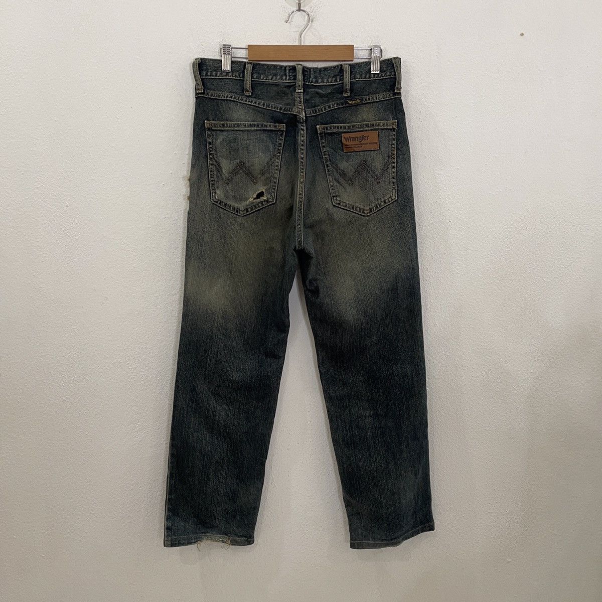 Wrangler Vintage Wrangler Distressed Denim Jeans Size US 32 / EU 48 - 7 Thumbnail