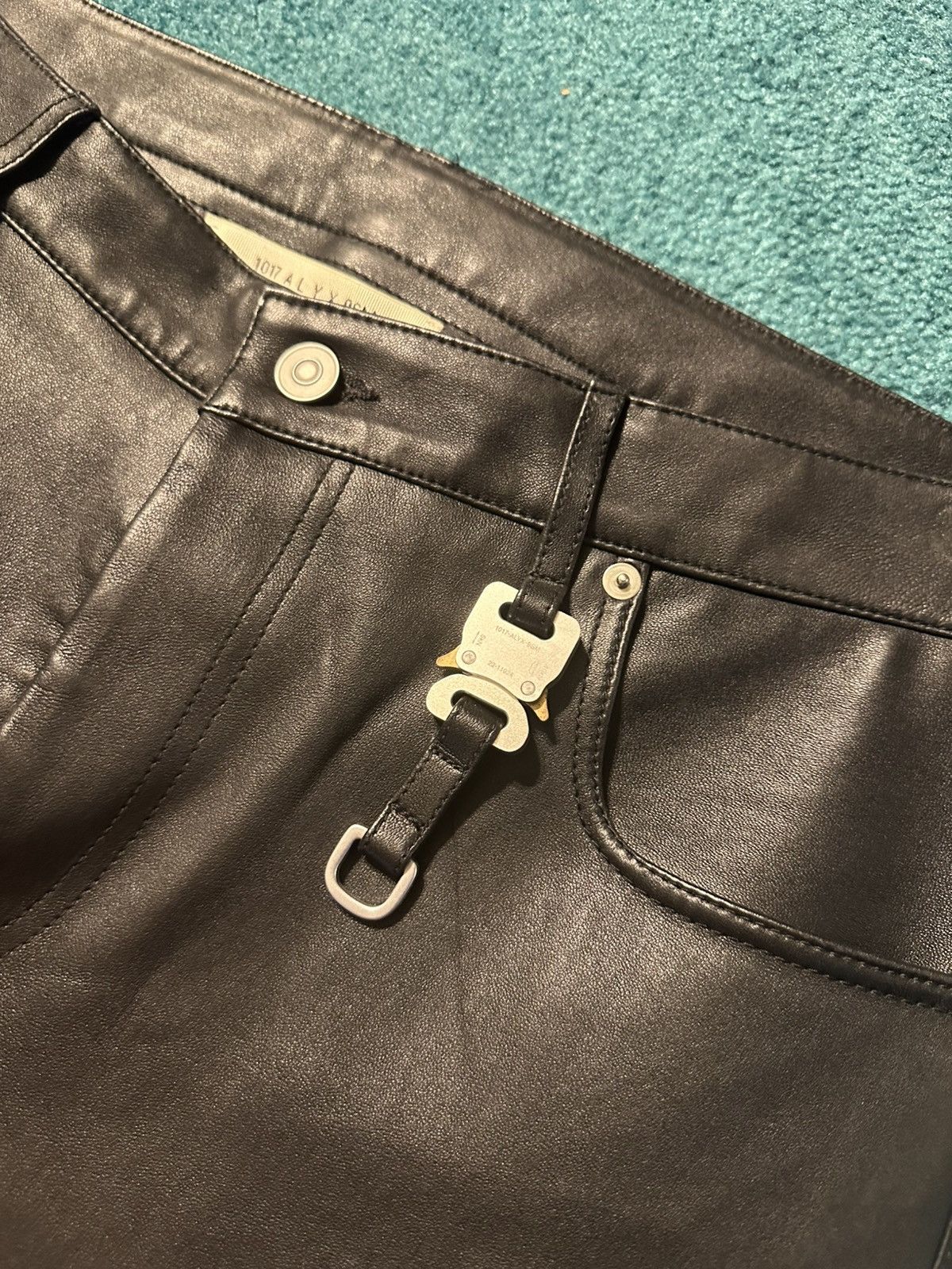 1017 ALYX 9SM × Alyx 1017 Alyx 9SM Black Buckle Leather Pants Size US 34 / EU 50 - 3 Thumbnail