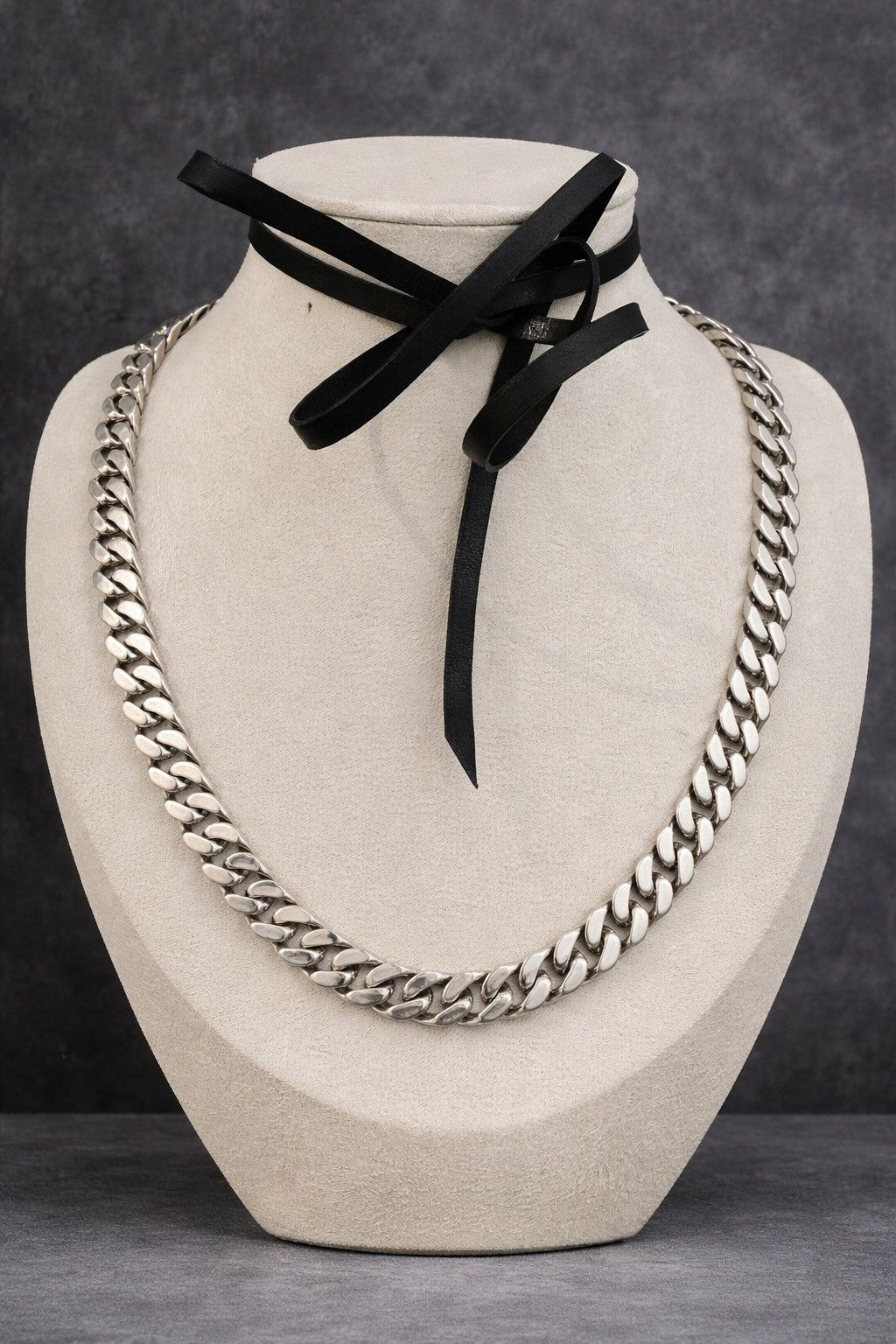 Hermes Hermès Flat Curb Chain & Leather Necklace Rare Archive Piece Size ONE SIZE - 1 Thumbnail