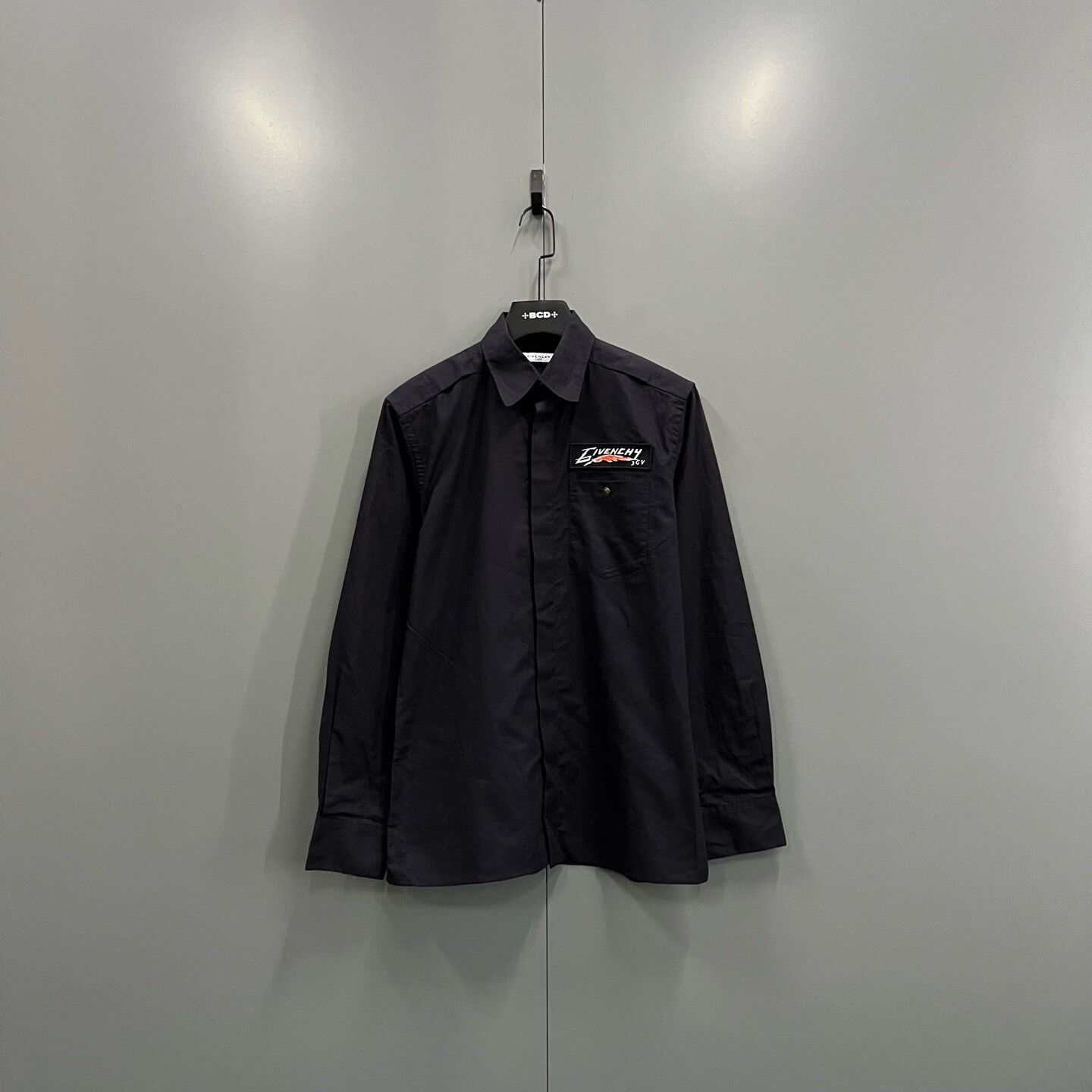 Givenchy Givenchy Retro Embroidered Black Shirt xxs Men Size US XXS / EU 40 - 1 Thumbnail