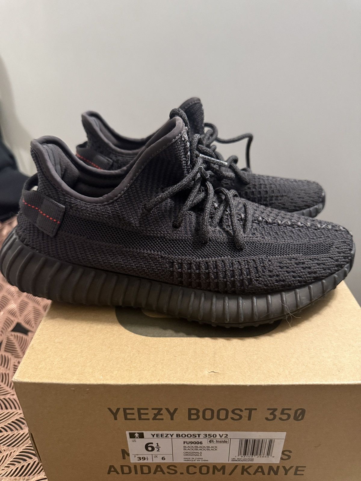 Adidas Adidas Yeezy 350v2 Size US 6.5 / EU 39-40 - 2 Thumbnail
