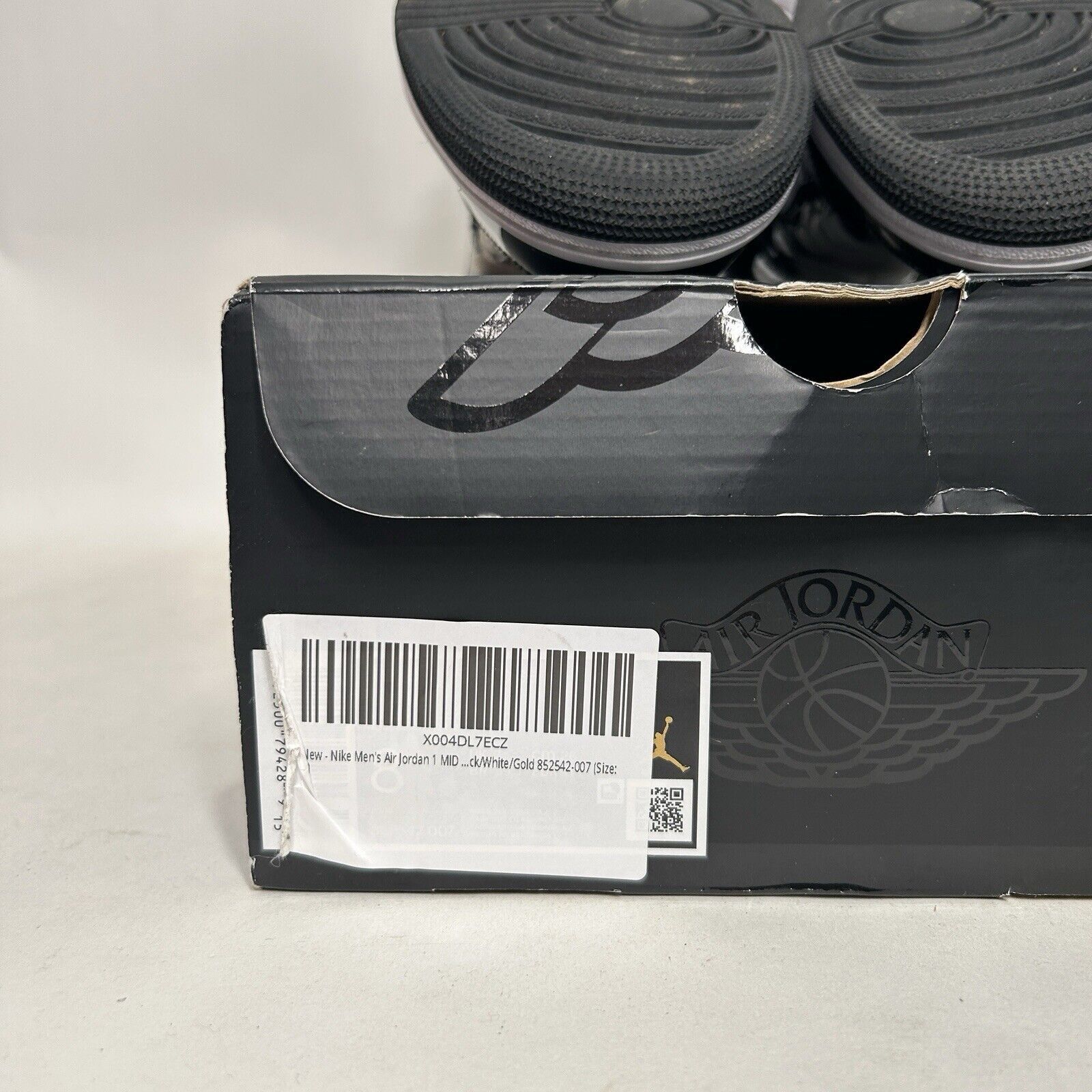Jordan Brand Nike Air Jordan 1 Mid SE “Patent Black Metallic Gold” 2024 Size US 8 / EU 41 - 9 Thumbnail