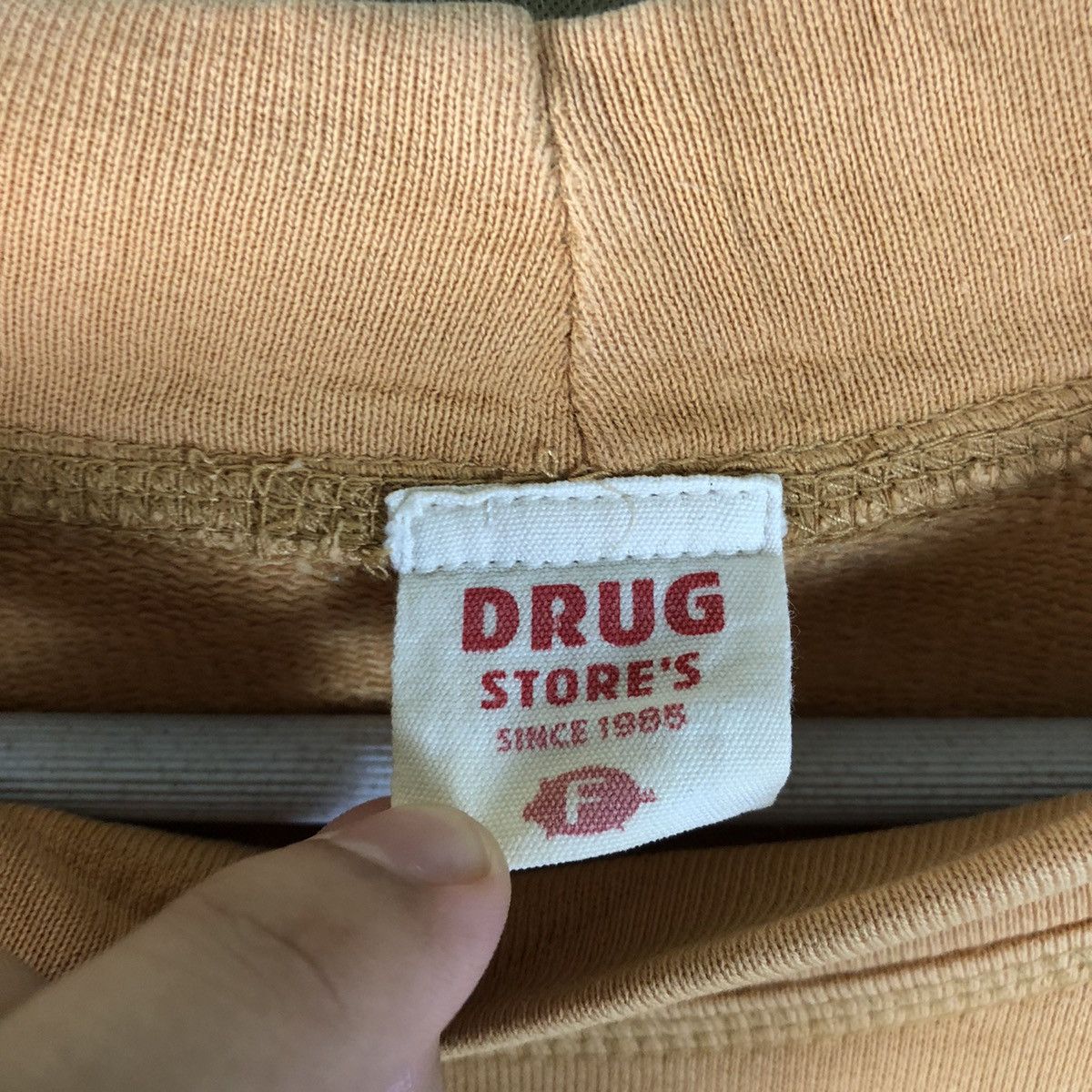 Japanese Brand Drug Stores pig Brown Sweatshirt #7423 Size US XL / EU 56 / 4 - 9 Thumbnail