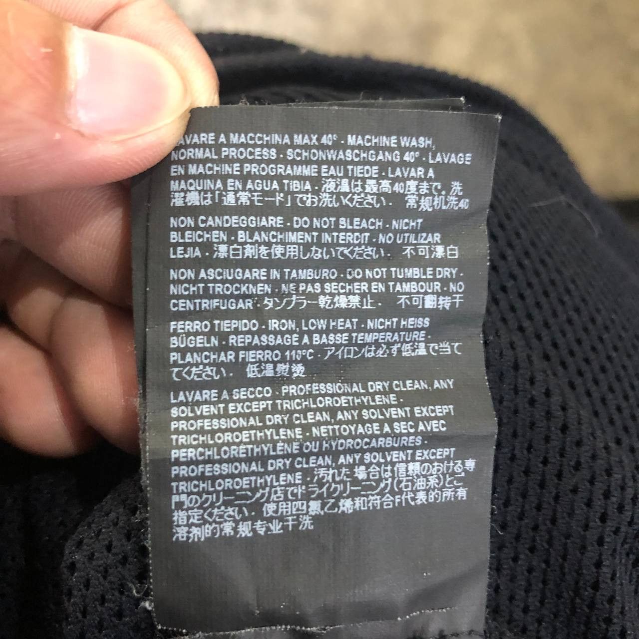 Balenciaga Balenciaga Net See Through Tee Size US M / EU 48-50 / 2 - 10 Thumbnail