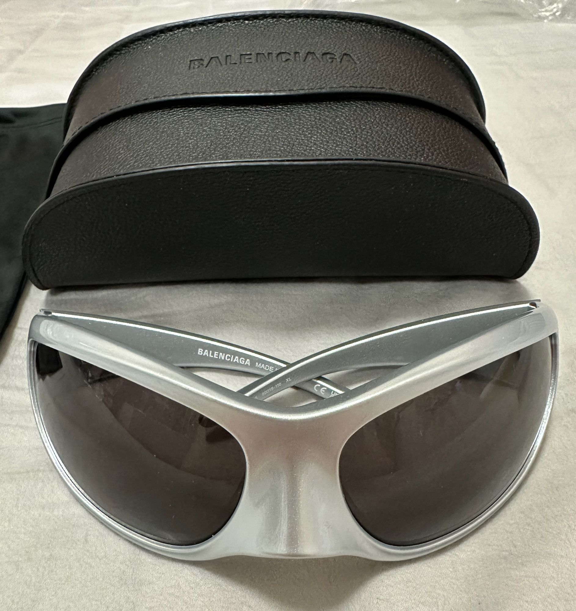 Balenciaga Balenciaga 22FW Skin XXL Sunglasses in Silver Size ONE SIZE - 1 Thumbnail